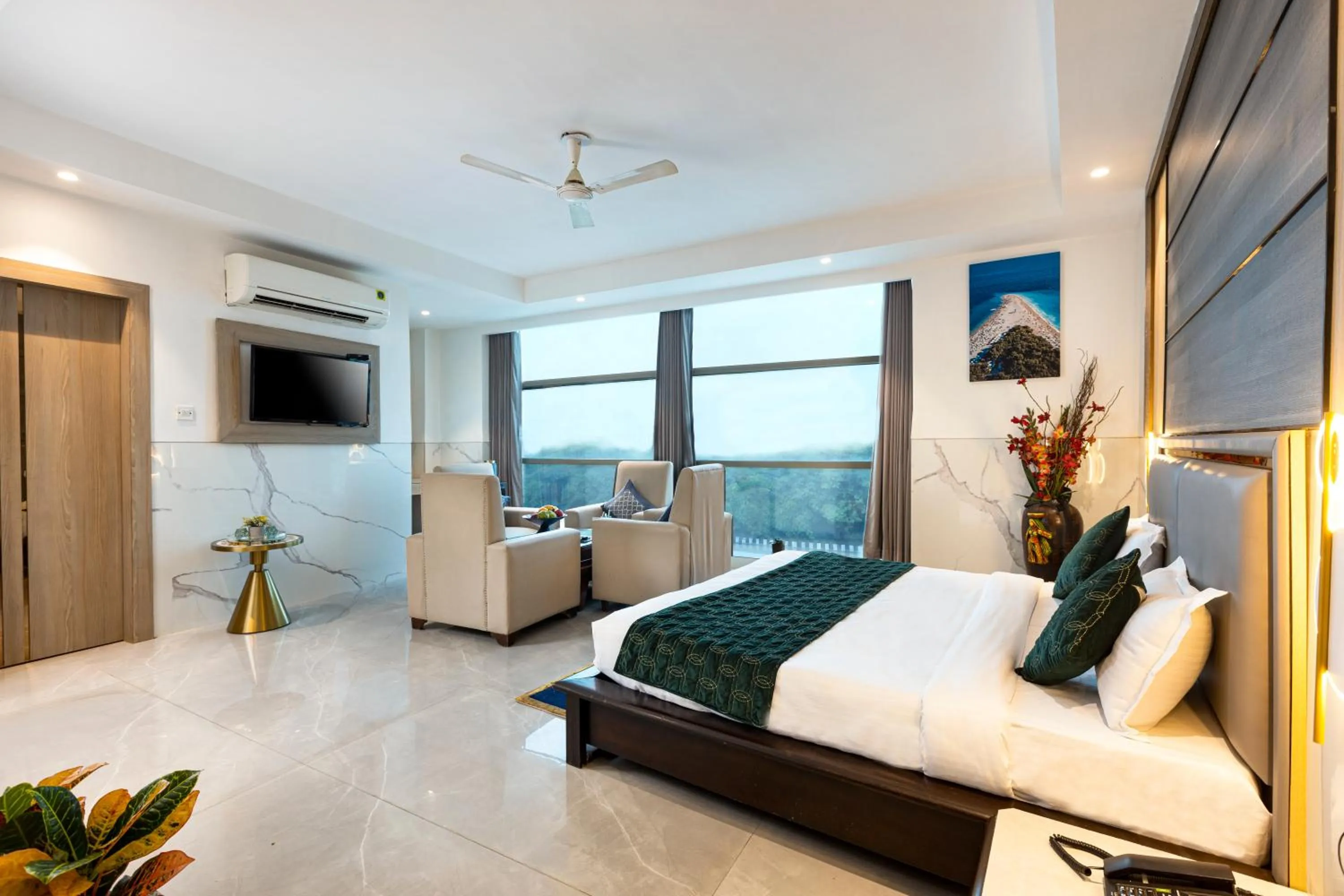 Bed in Hotel DELHI 37 by STAR GROUP