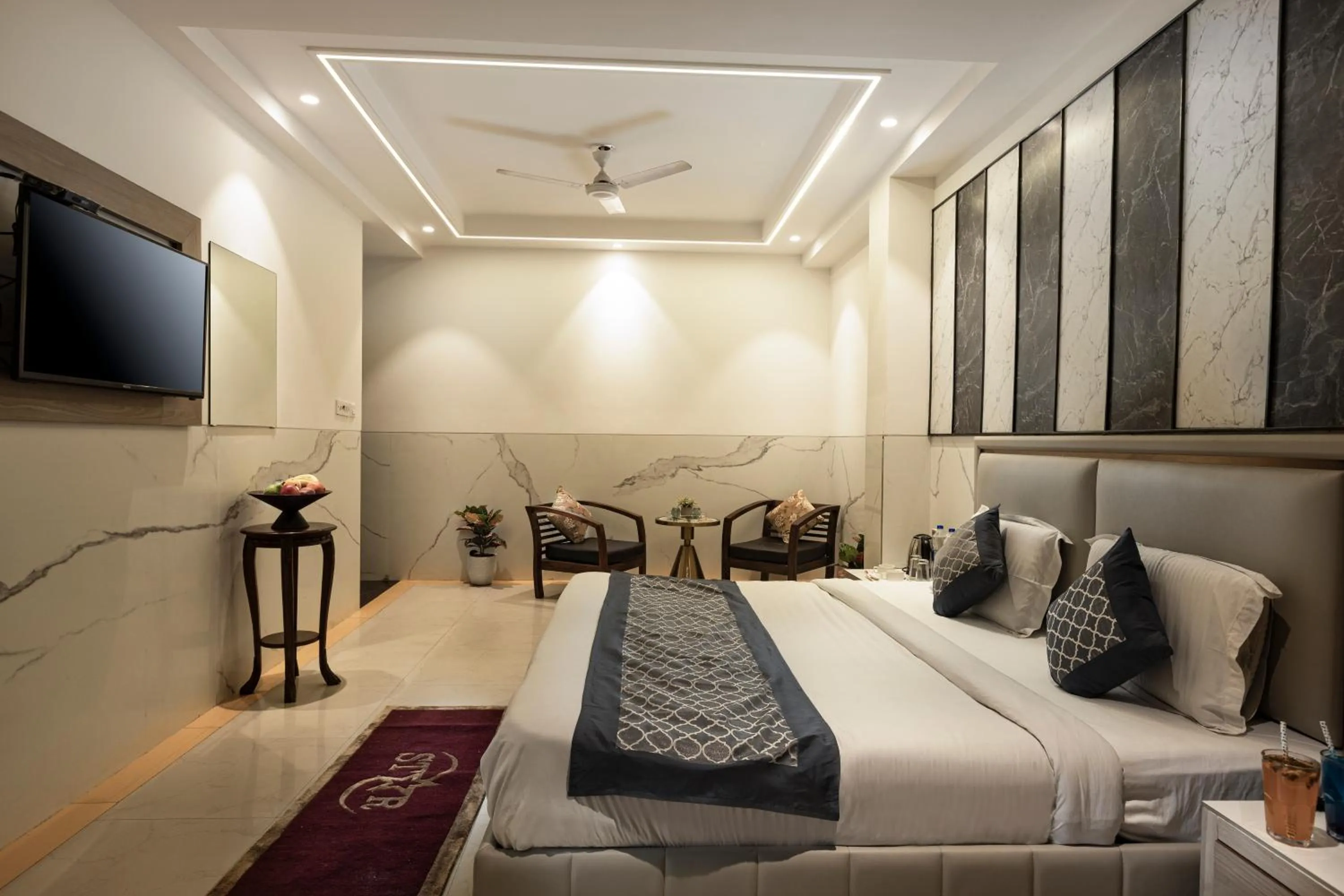 Bed in Hotel DELHI 37 by STAR GROUP
