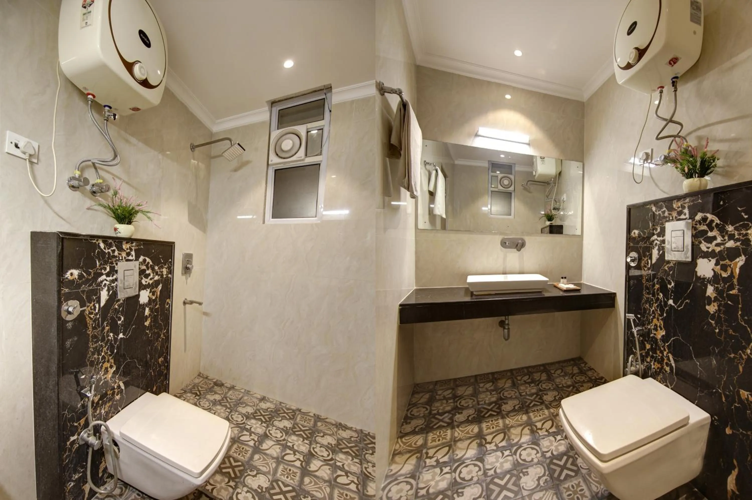 Toilet in Hotel DELHI 37 by STAR GROUP