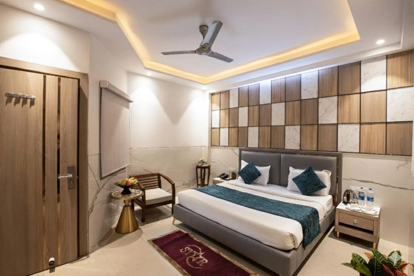 Bedroom, Bed in Hotel DELHI 37 by STAR GROUP