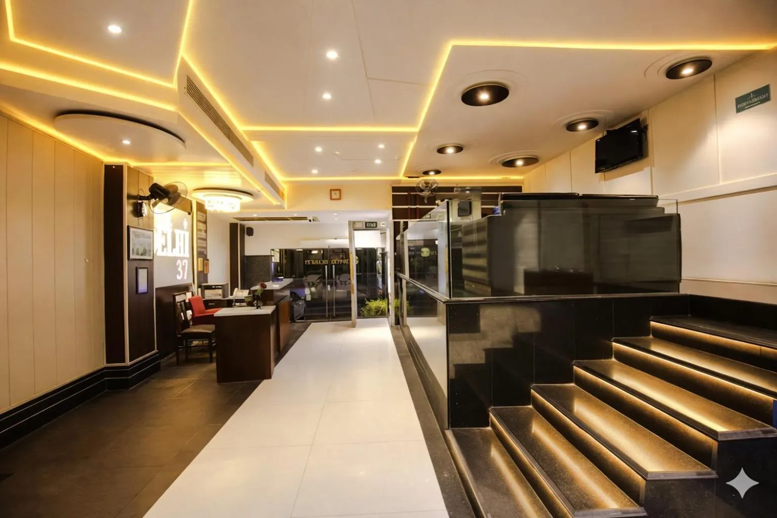 Lobby or reception in Hotel DELHI 37 by STAR GROUP