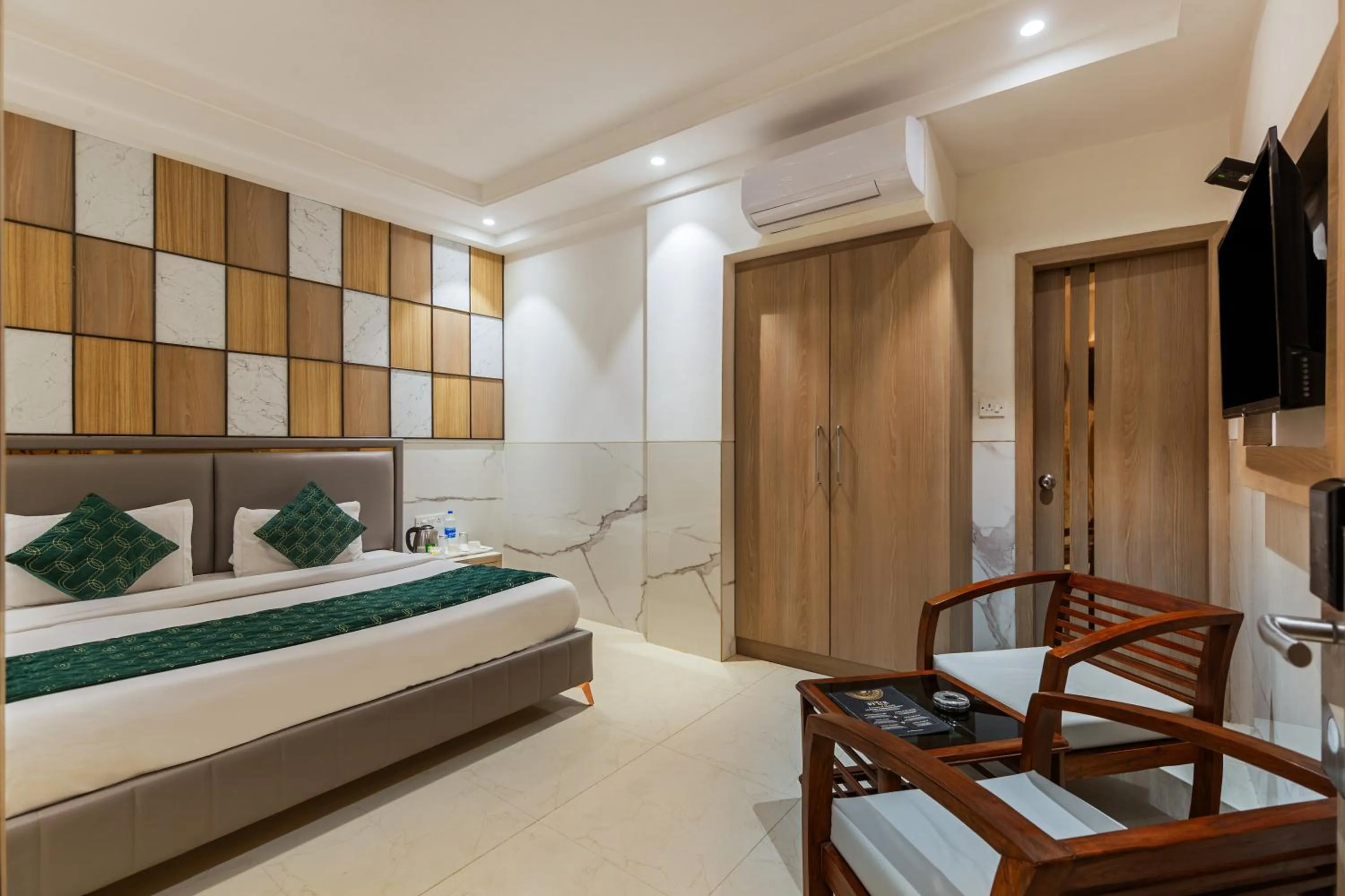 Photo of the whole room, Bed in Hotel DELHI 37 by STAR GROUP