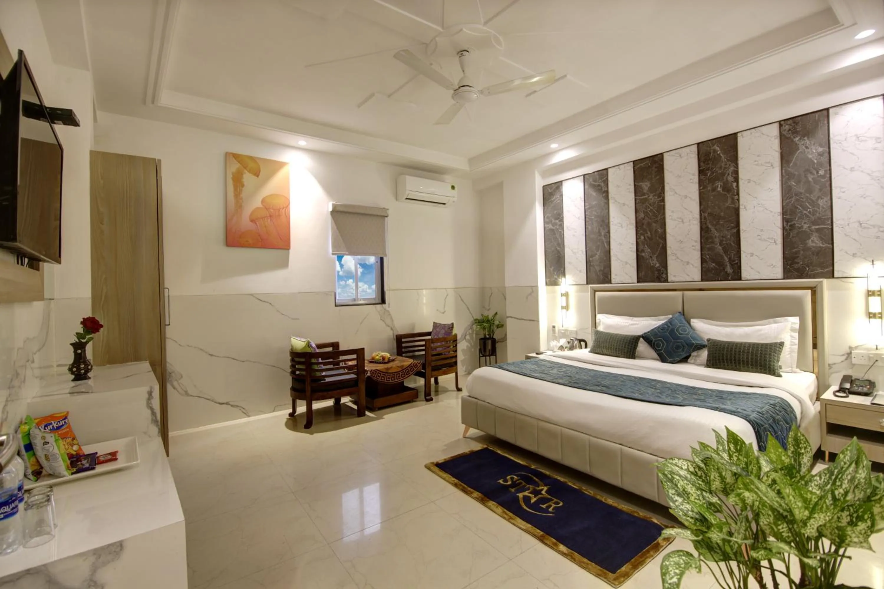 Bed in Hotel DELHI 37 by STAR GROUP