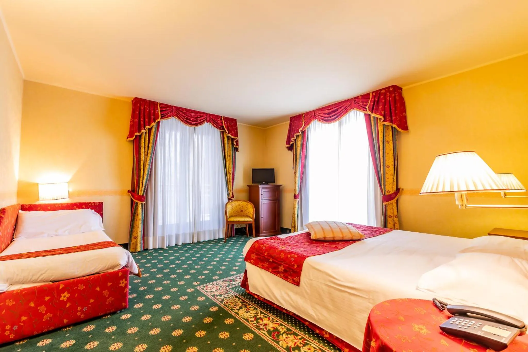 Bed in Hotel Cristallo