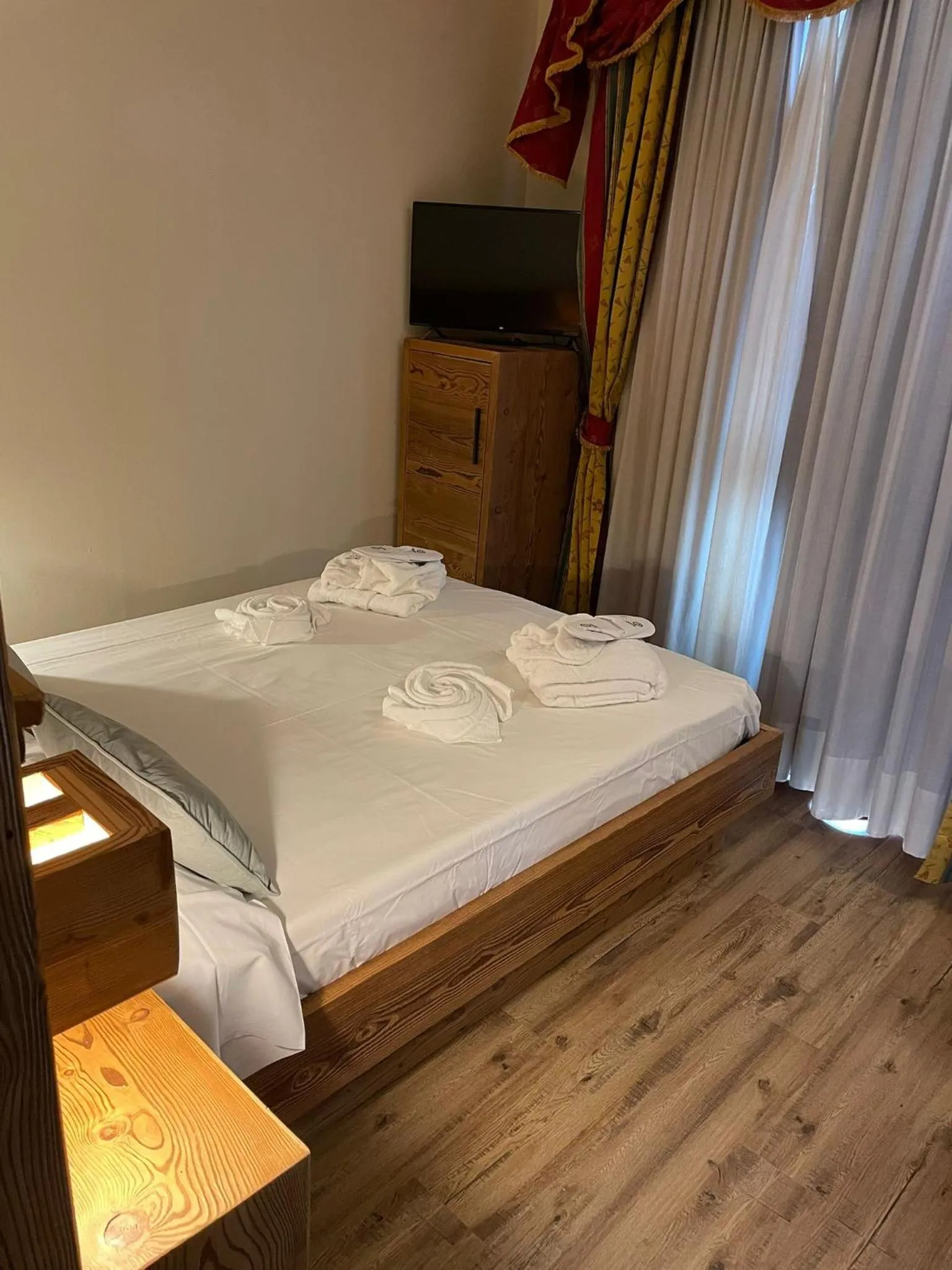 Bed in Hotel Cristallo