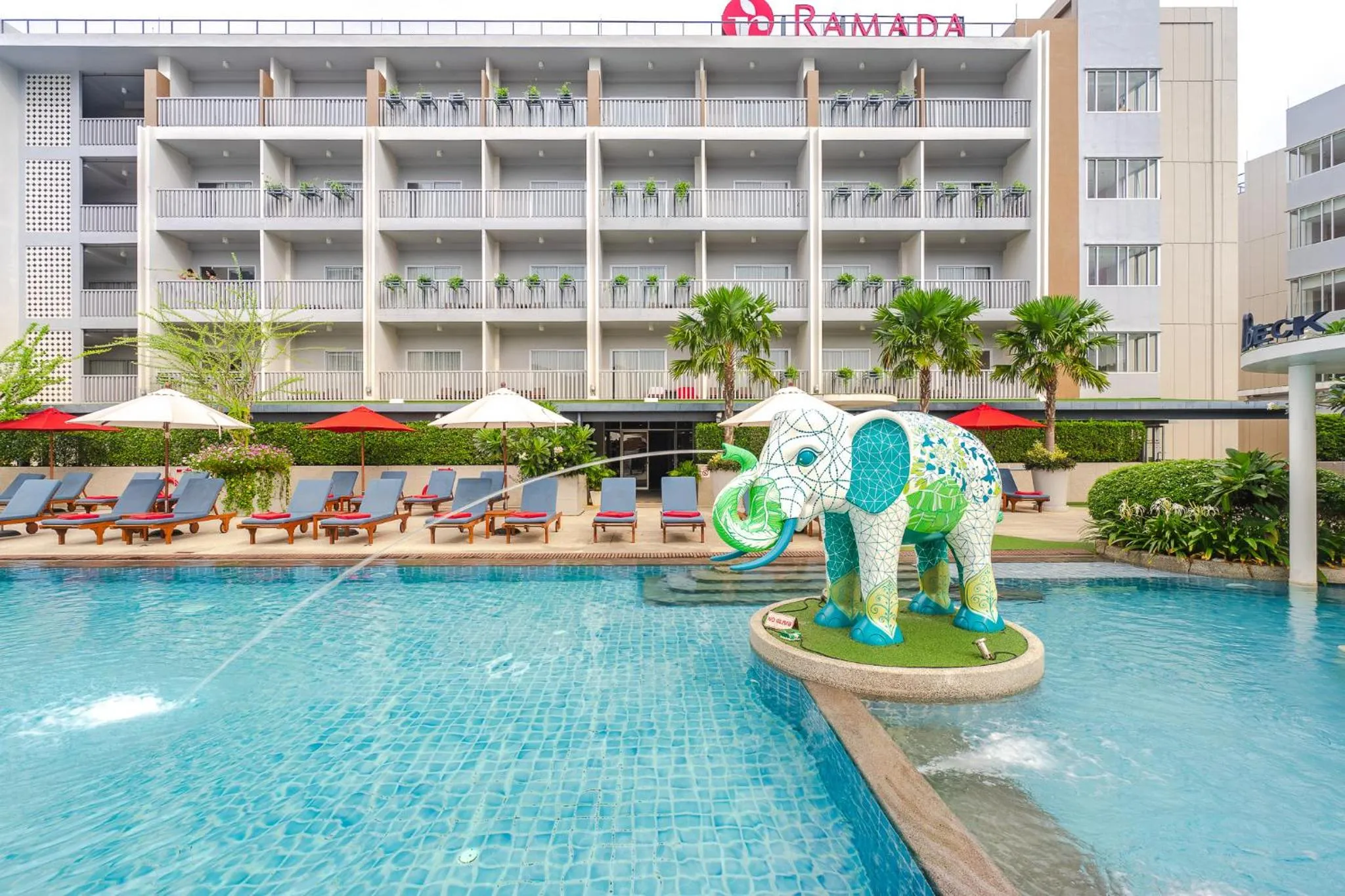 Swimming pool in Ramada by Wyndham Phuket Deevana