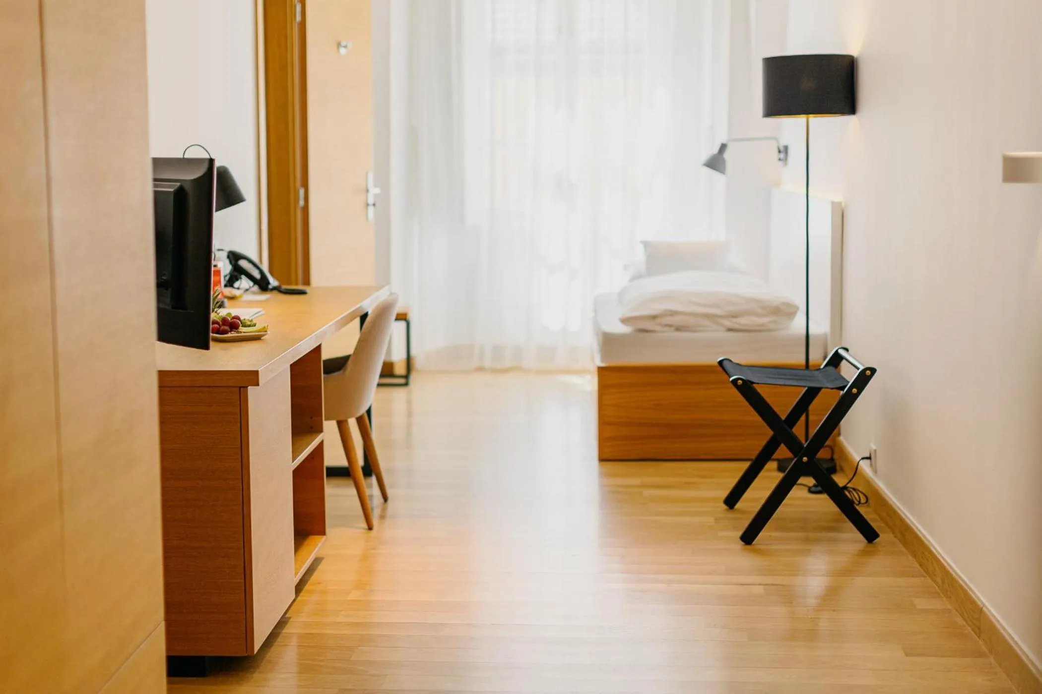 Photo of the whole room, Bed in Hotel Benedict