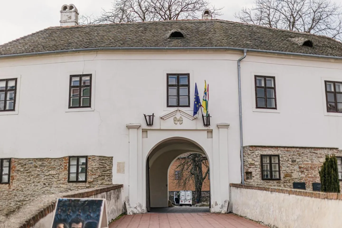 Nearby landmark in Hotel Benedict