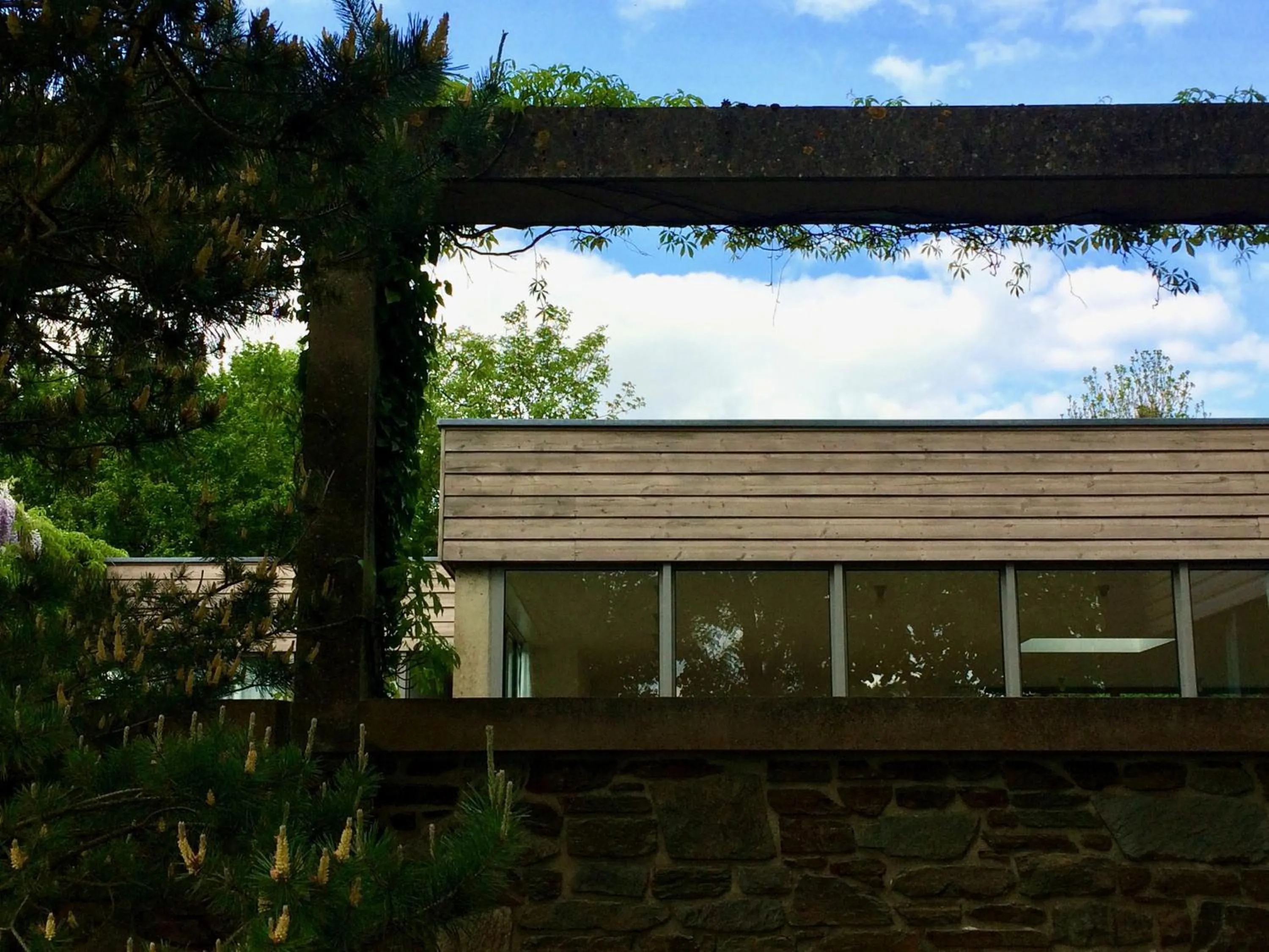 Property building in Room Art Lovers