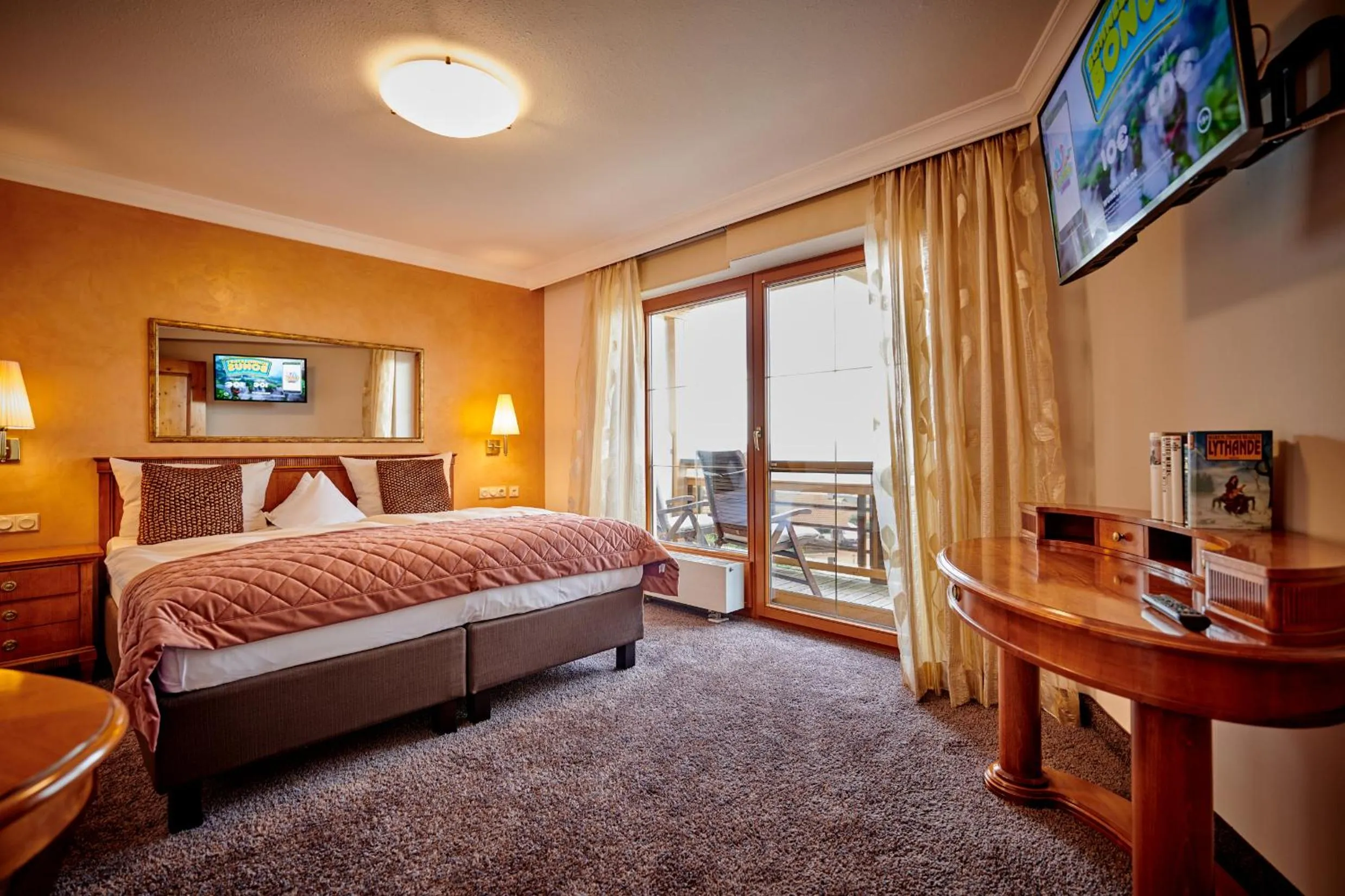 Photo of the whole room, Bed in Der Birkenhof Spa & Genuss Resort