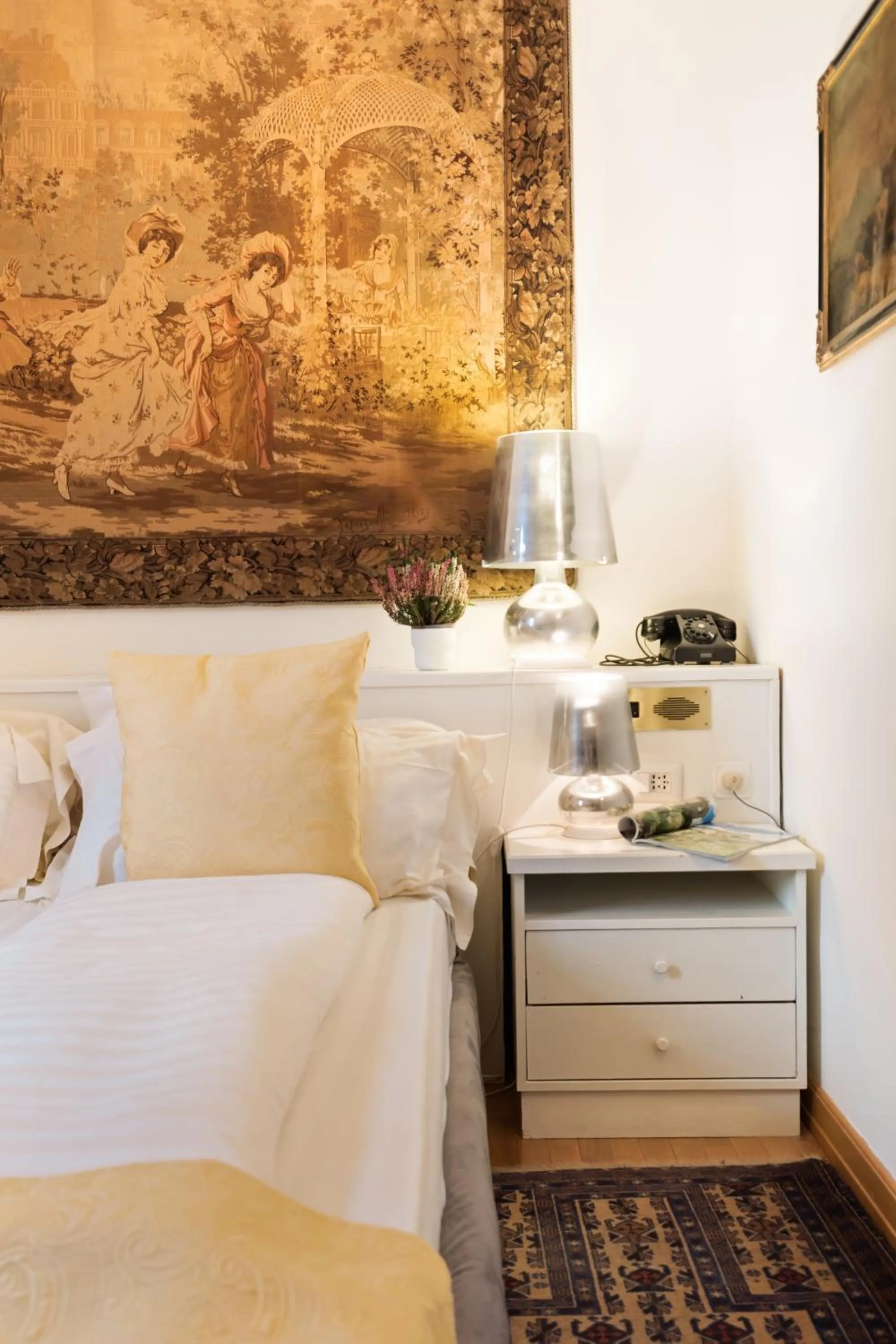 Bed in Villa Pambuffetti