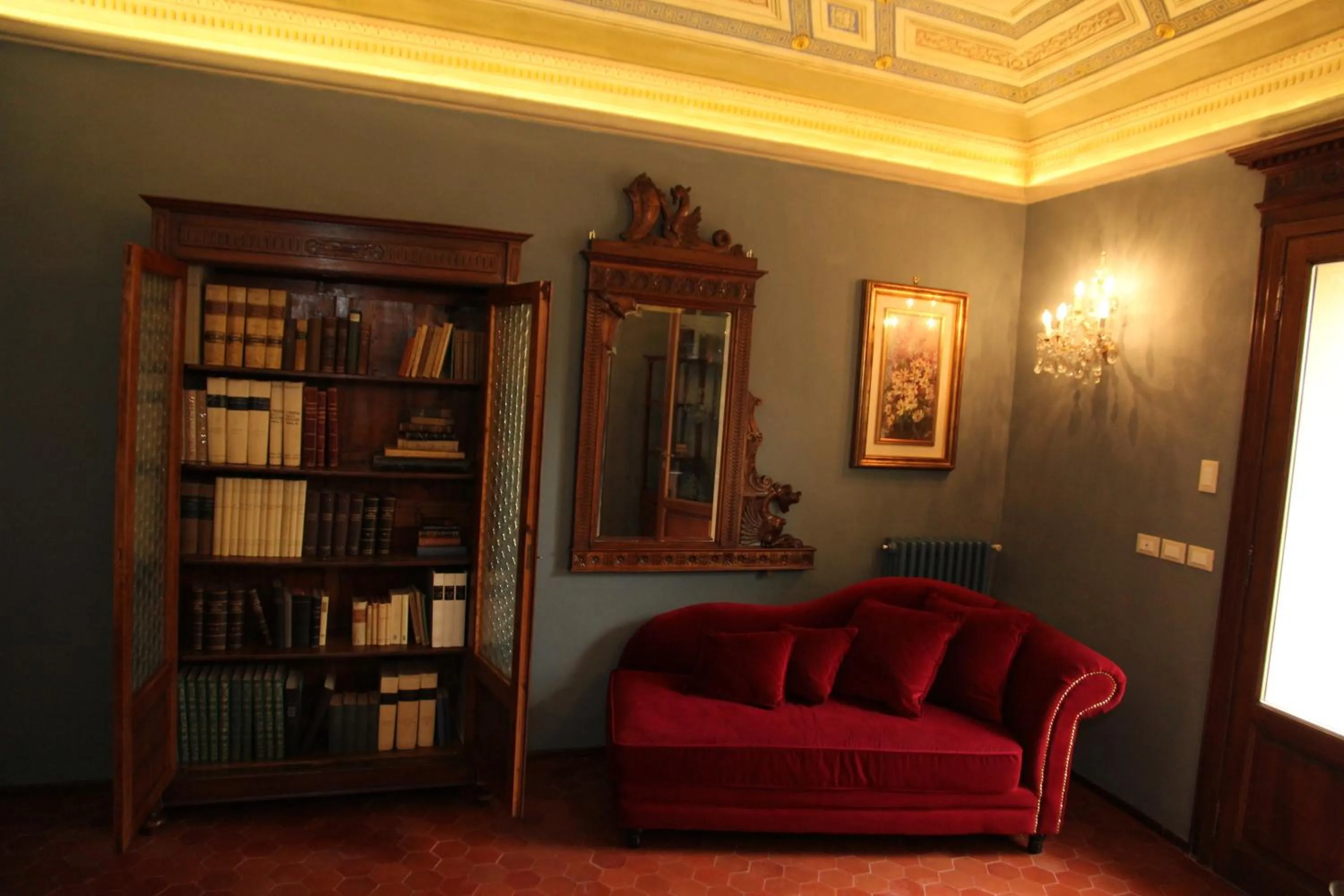 Library in Residenza Dei Ricci