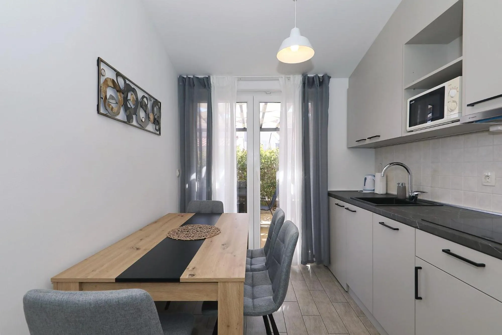 Dining area in Vile Dalmacija