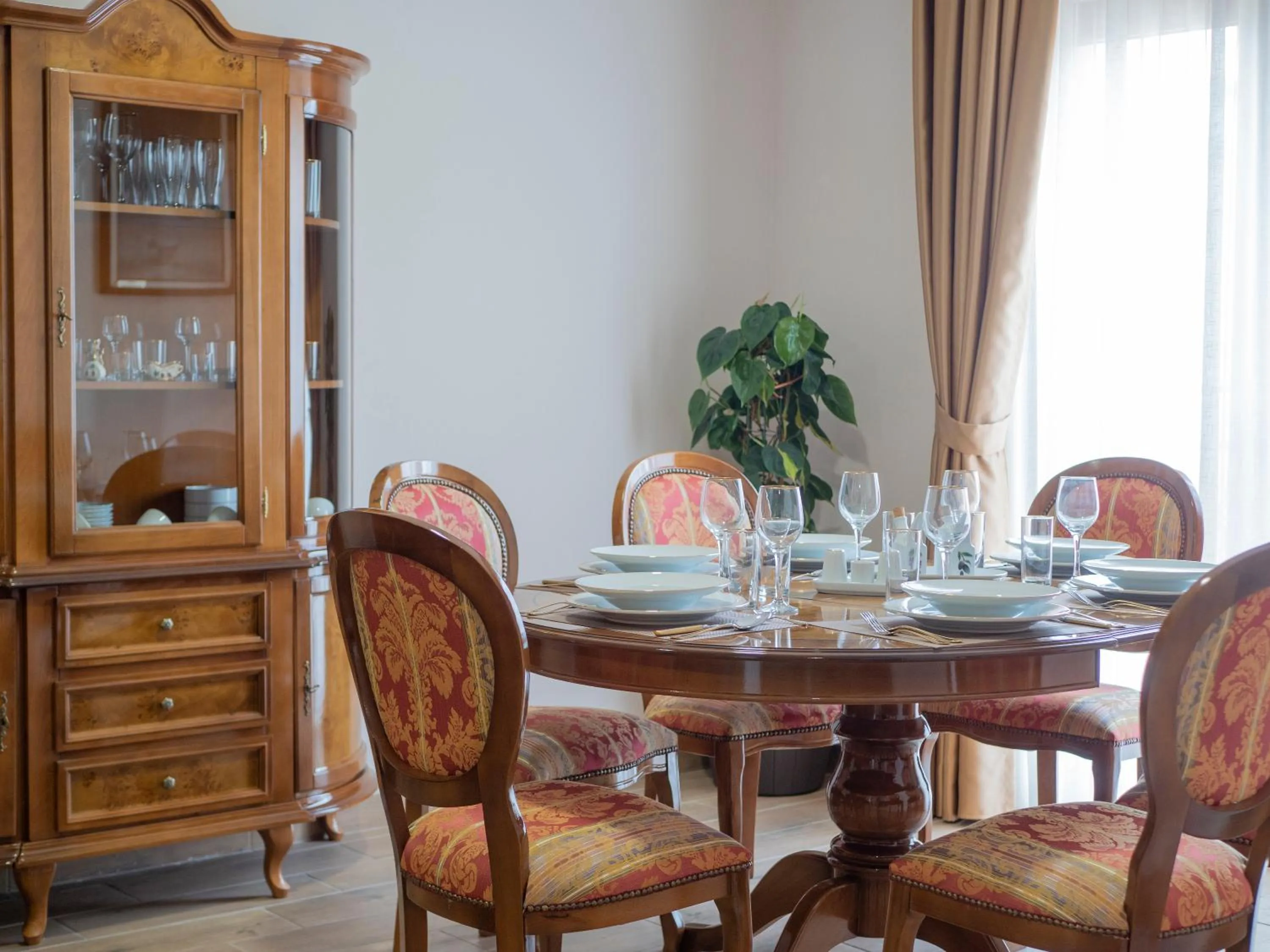 Dining area in Hotel Perun