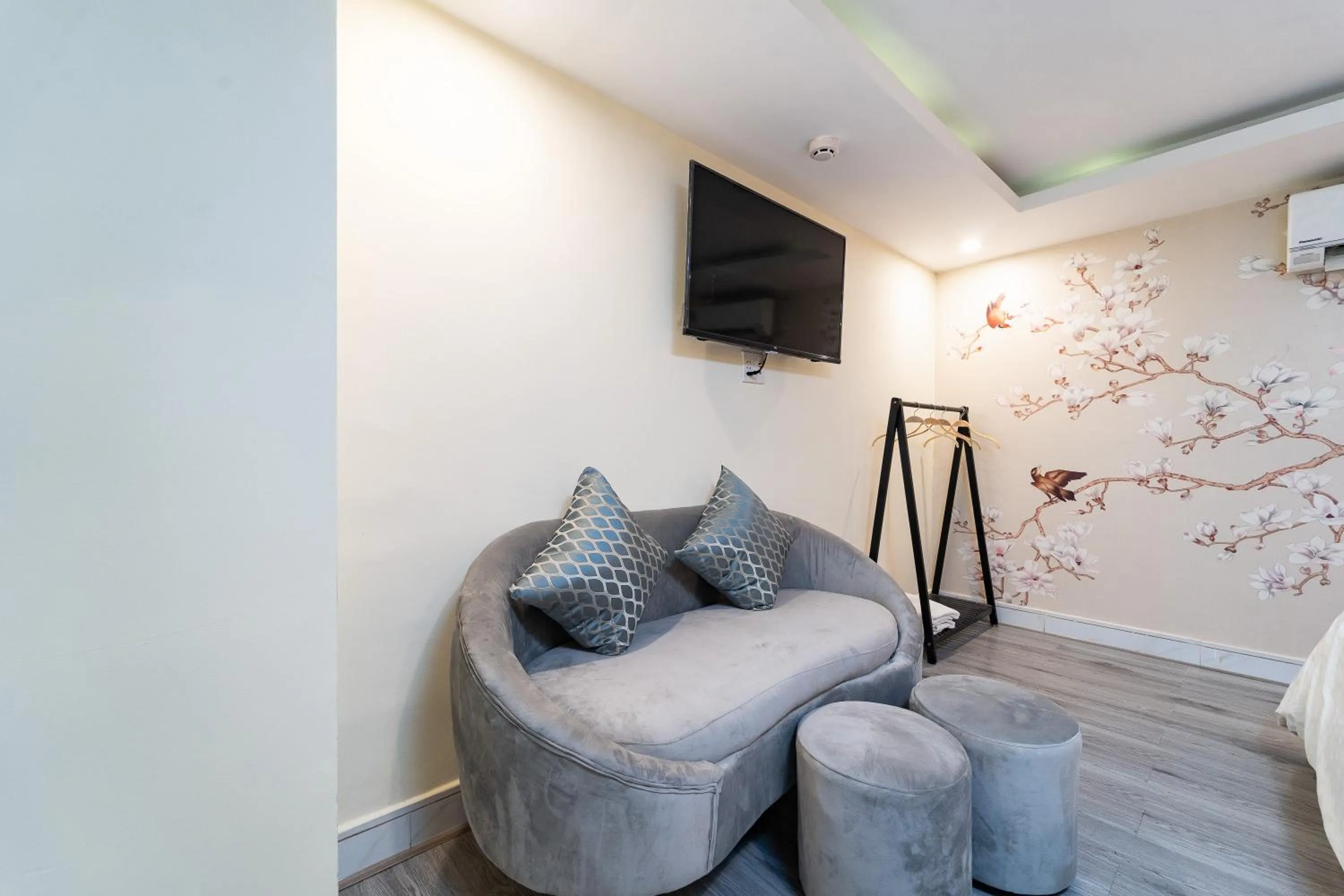 TV and multimedia in Collection O Joy Inn - Near T3 Terminal