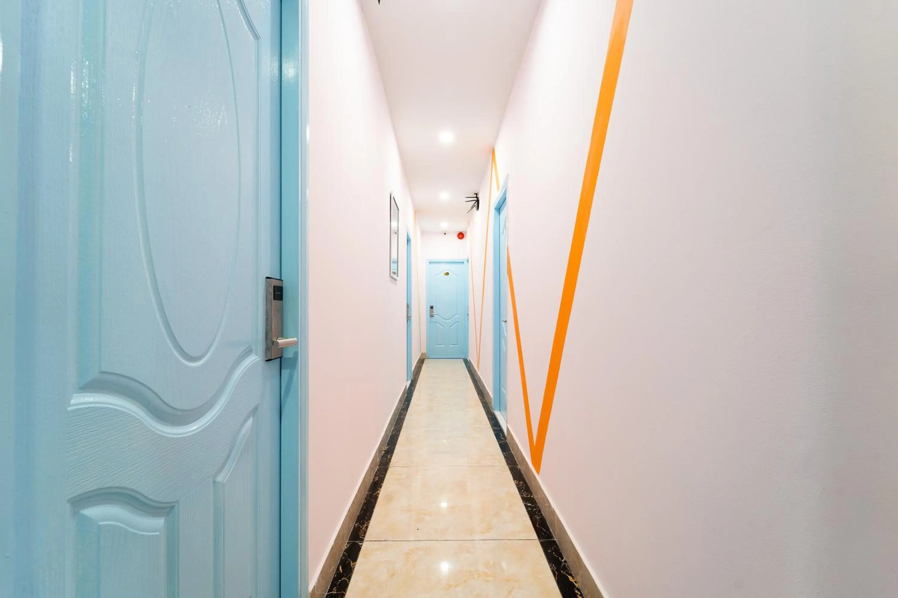 Lobby or reception in Collection O Joy Inn - Near T3 Terminal