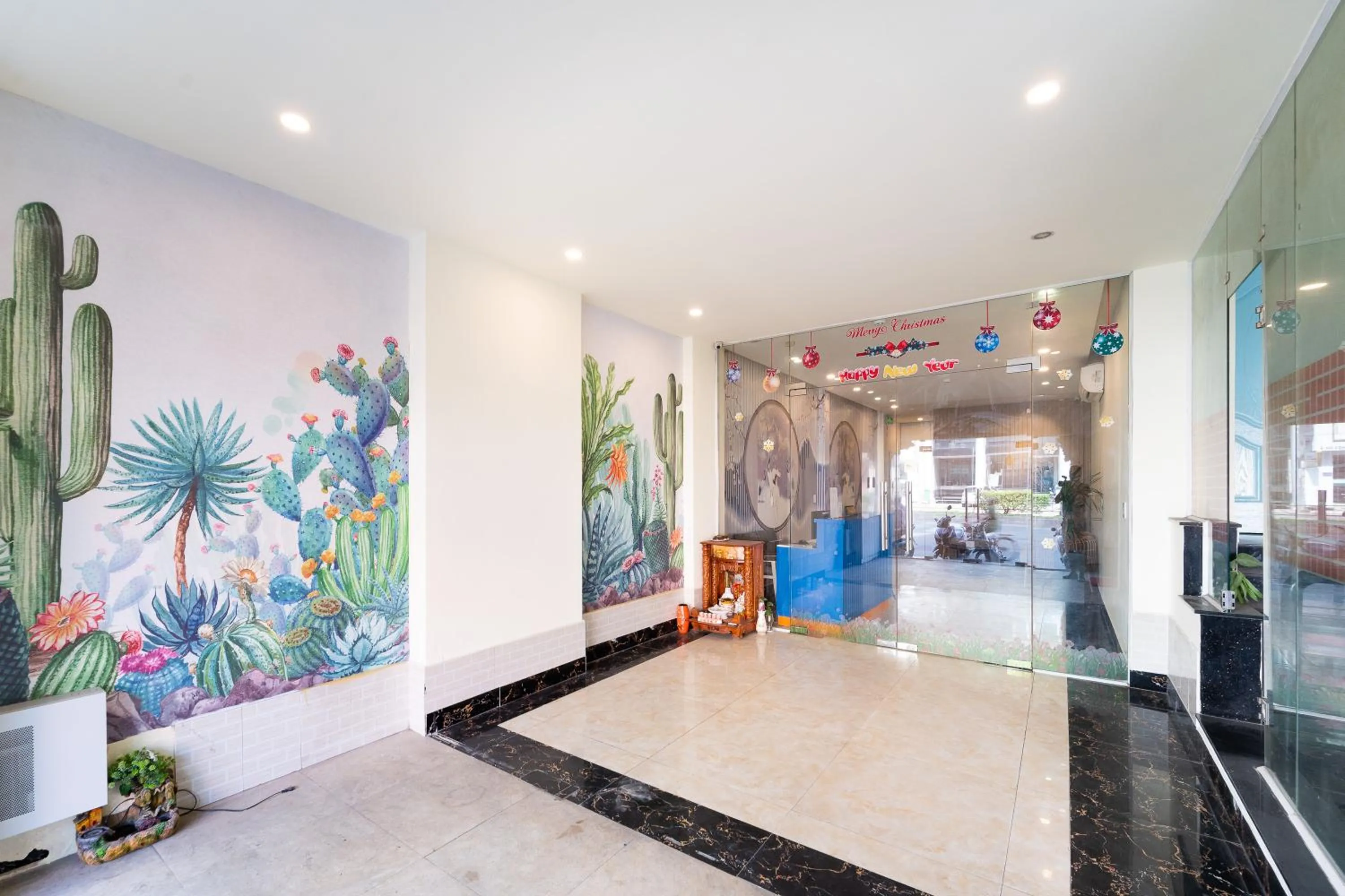 Lobby or reception in Collection O Joy Inn - Near T3 Terminal