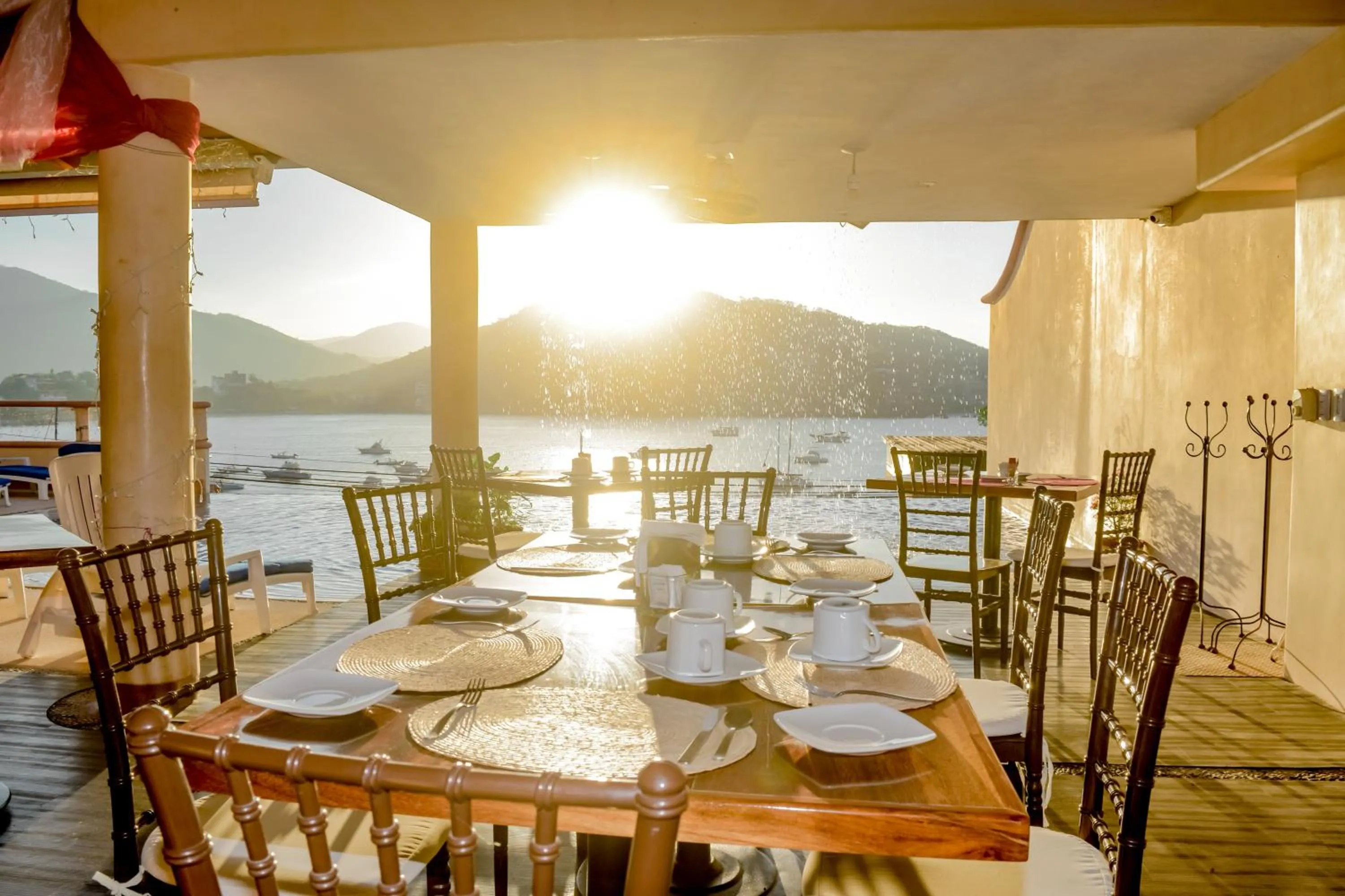 Restaurant/places to eat in Villa del Pescador