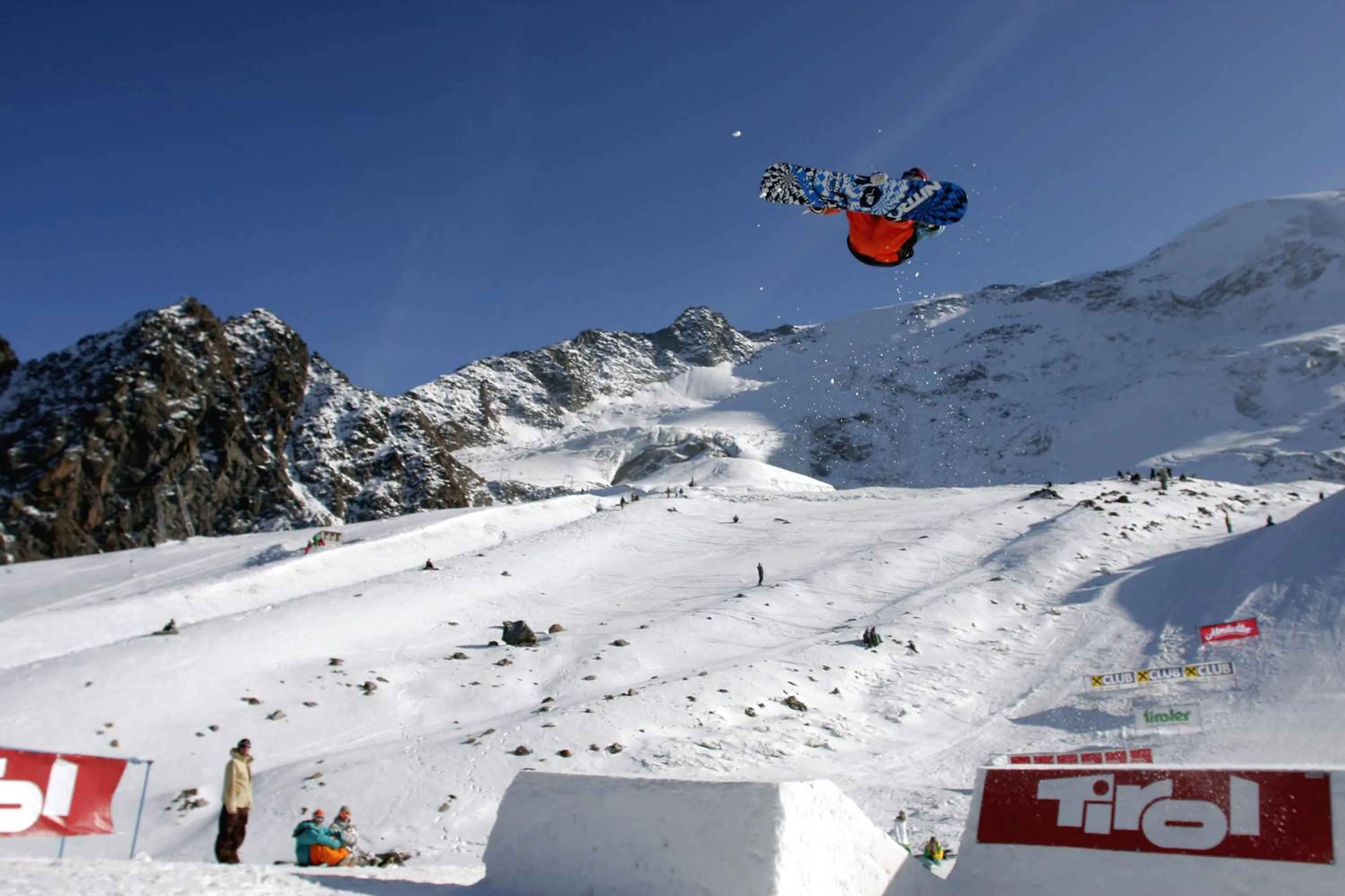 Ski School in Hotel Tia Apart