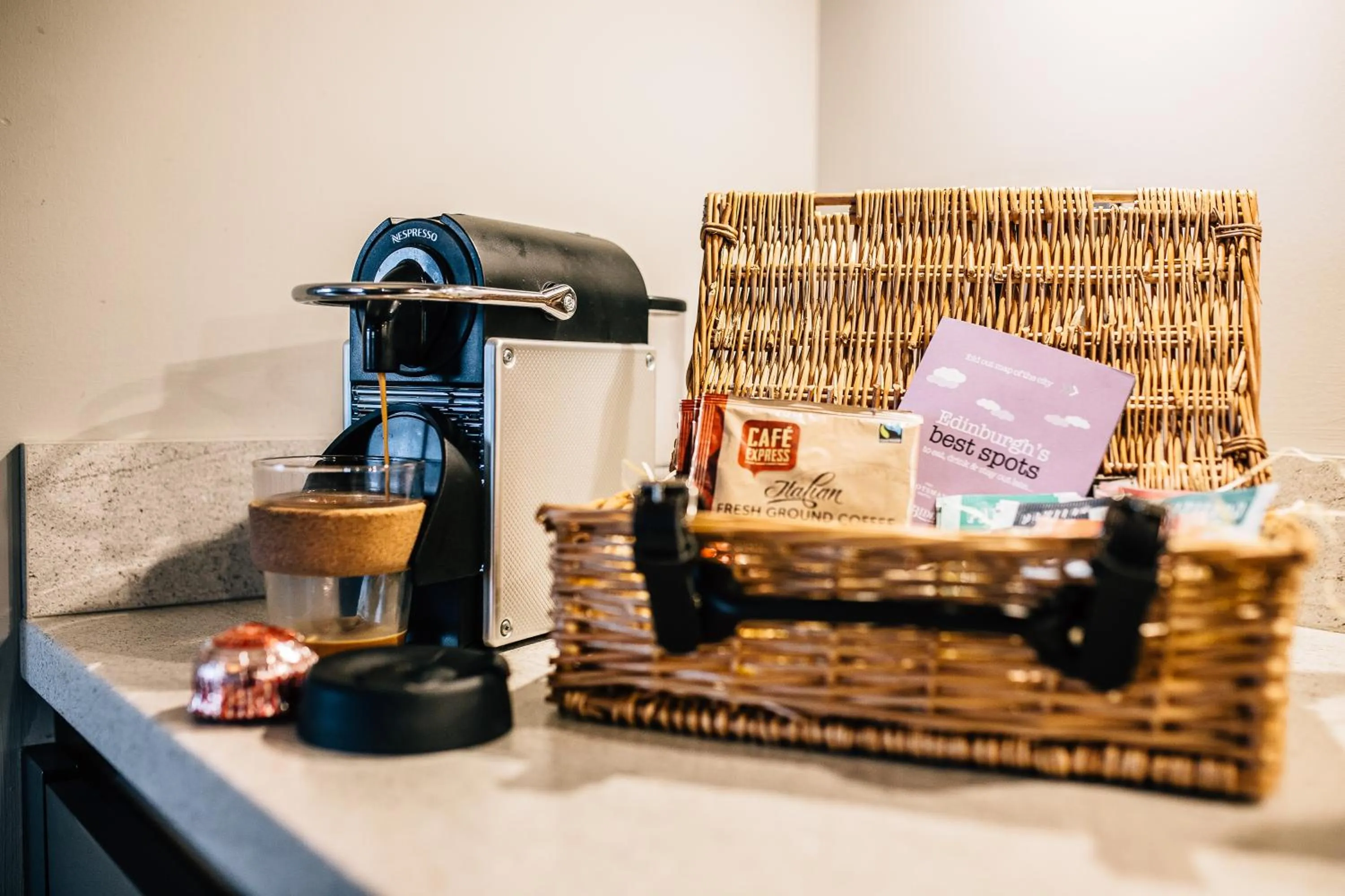 Coffee/tea facilities in No1 Apartments Edinburgh - George IV Bridge