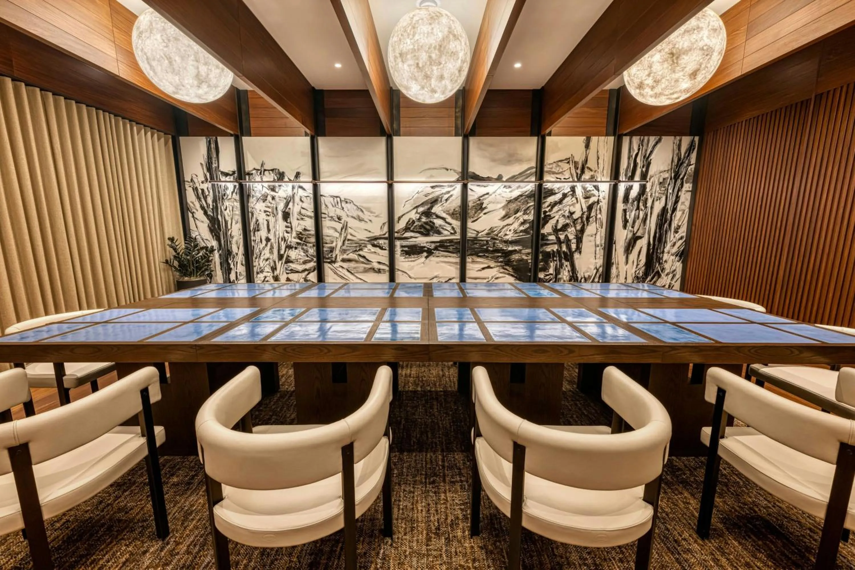 Meeting/conference room in The REMI, Scottsdale, Autograph Collection