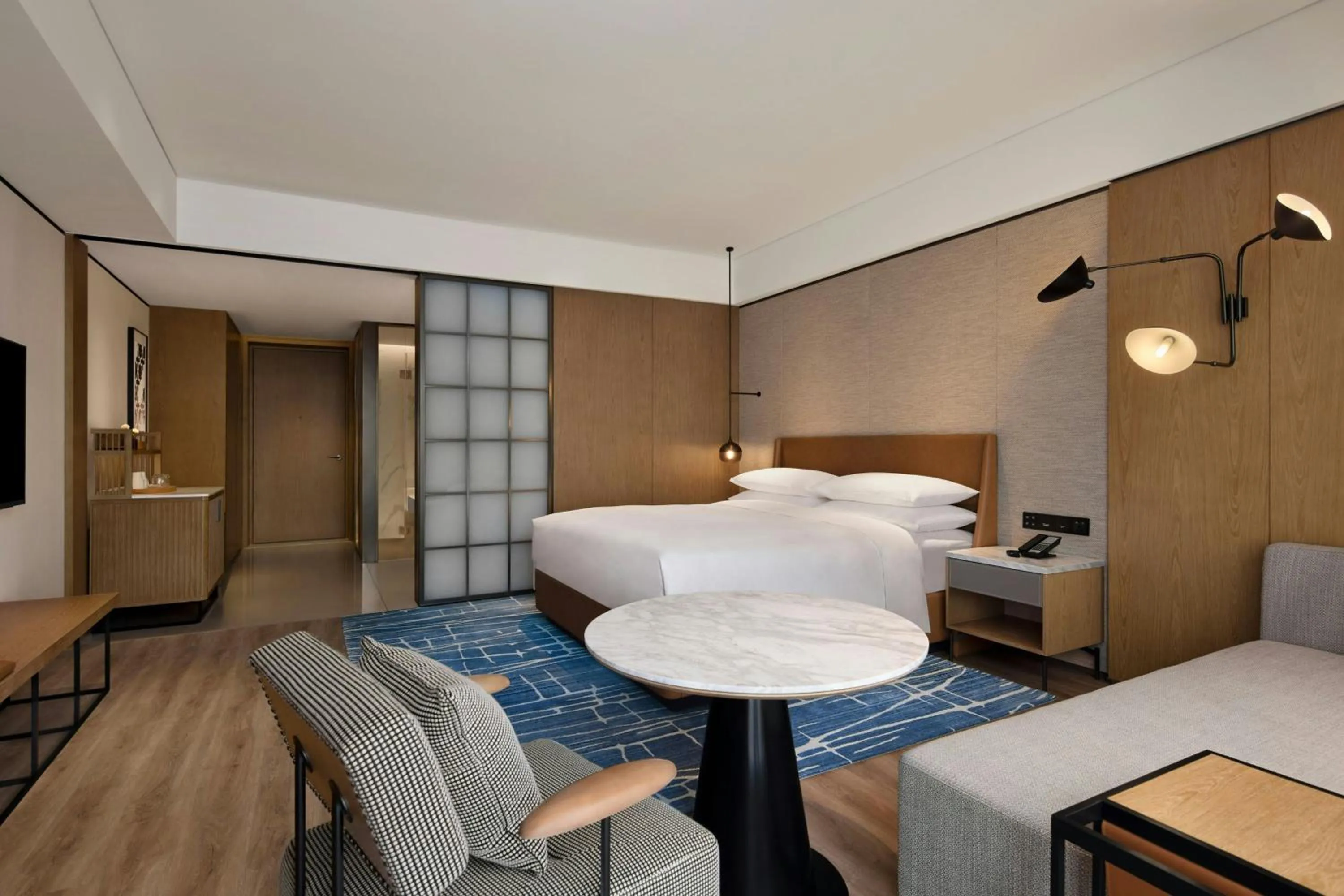 Photo of the whole room, Bed in Sheraton Grand Xiamen Jimei