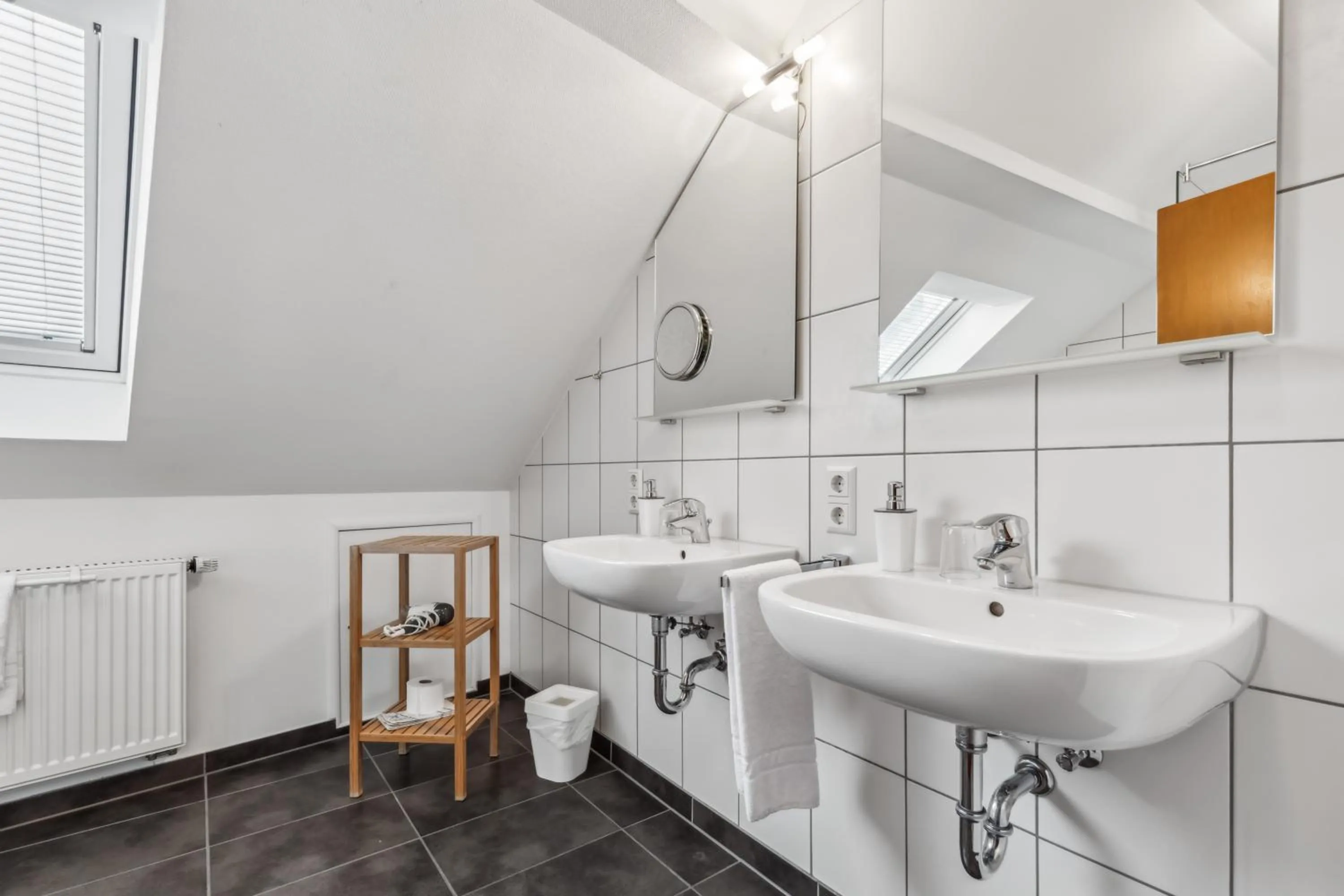 Toilet in Hotel zum Erwin