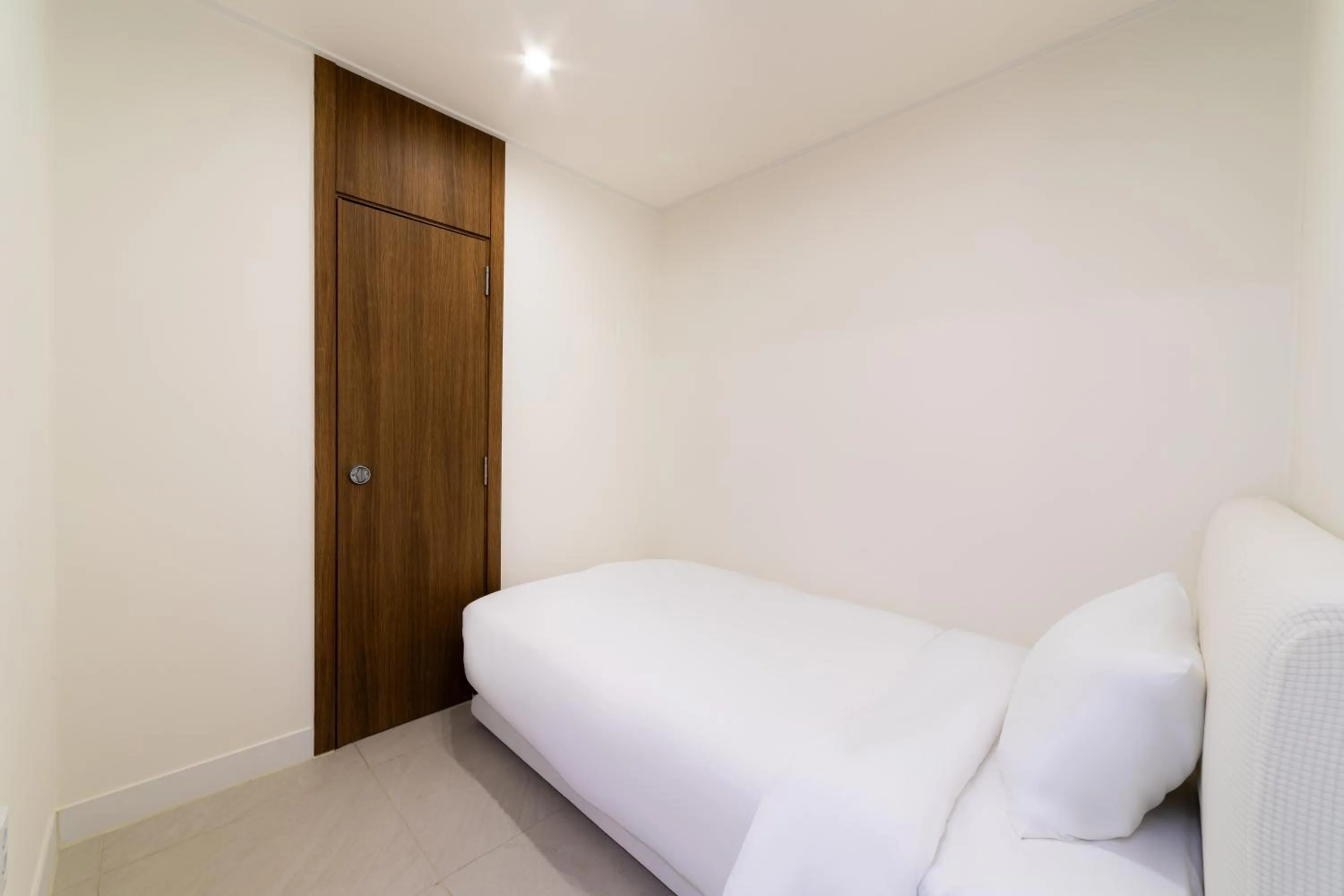 Bedroom, Bed in Hotel Modak Namdaemun