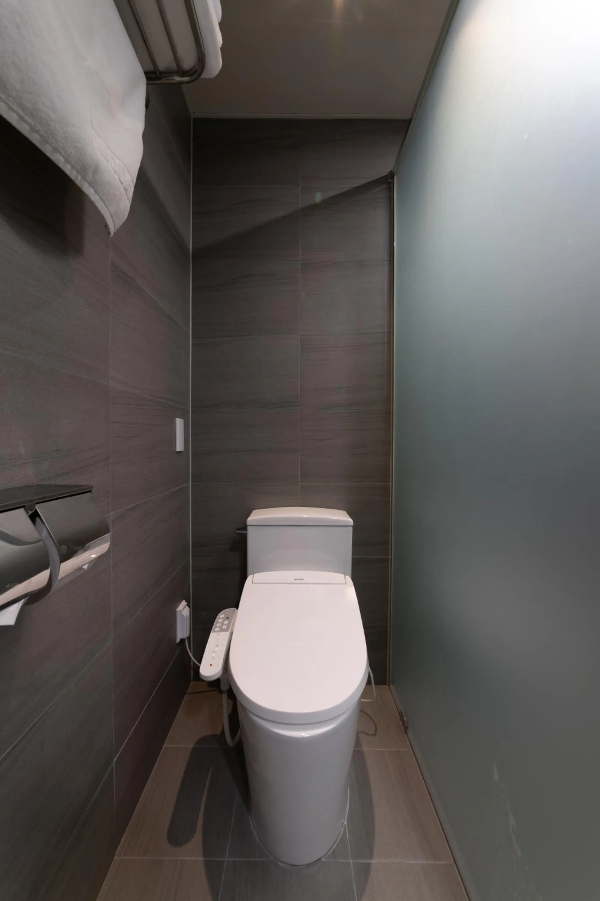 Shower in Hotel Modak Namdaemun