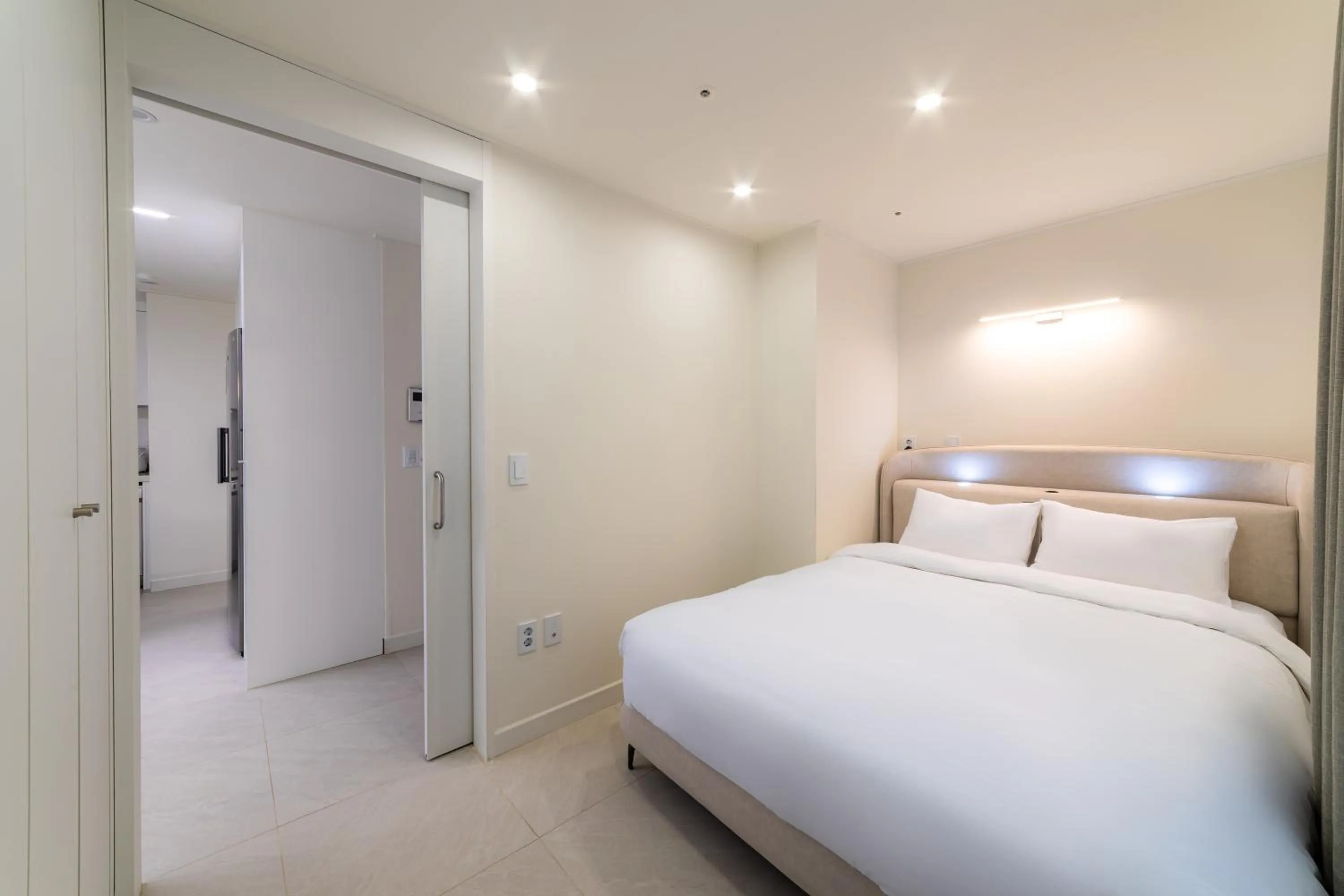 Bedroom, Bed in Hotel Modak Namdaemun