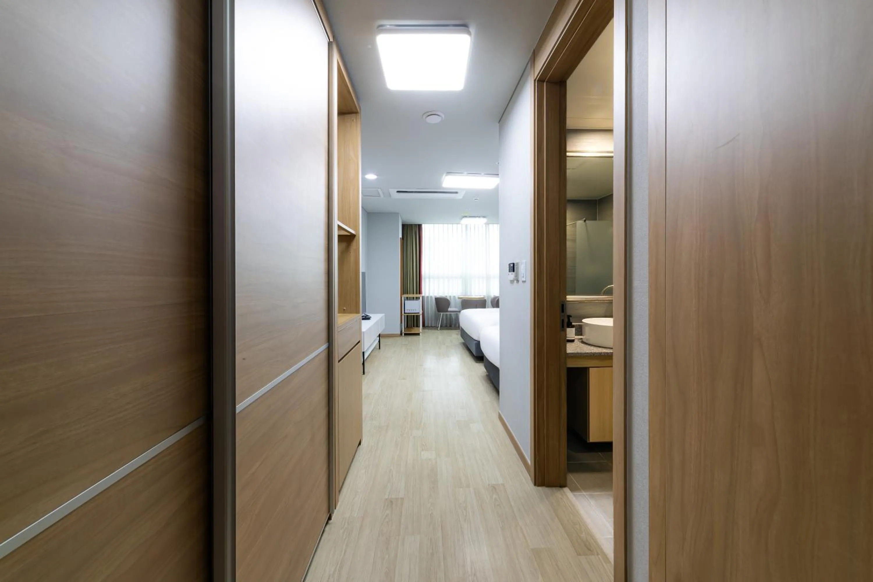 Photo of the whole room in Hotel Modak Namdaemun