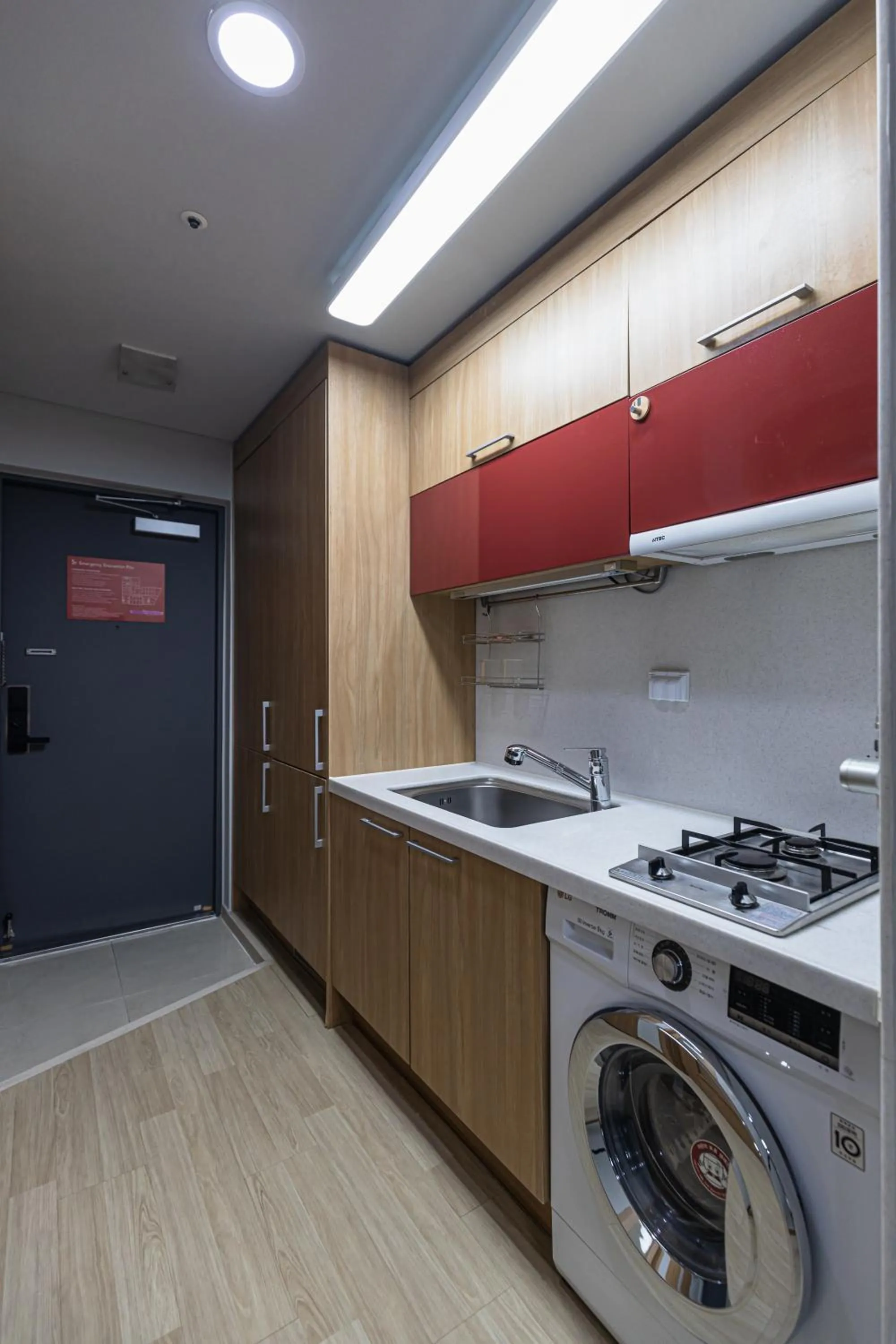 Kitchen or kitchenette in Hotel Modak Namdaemun