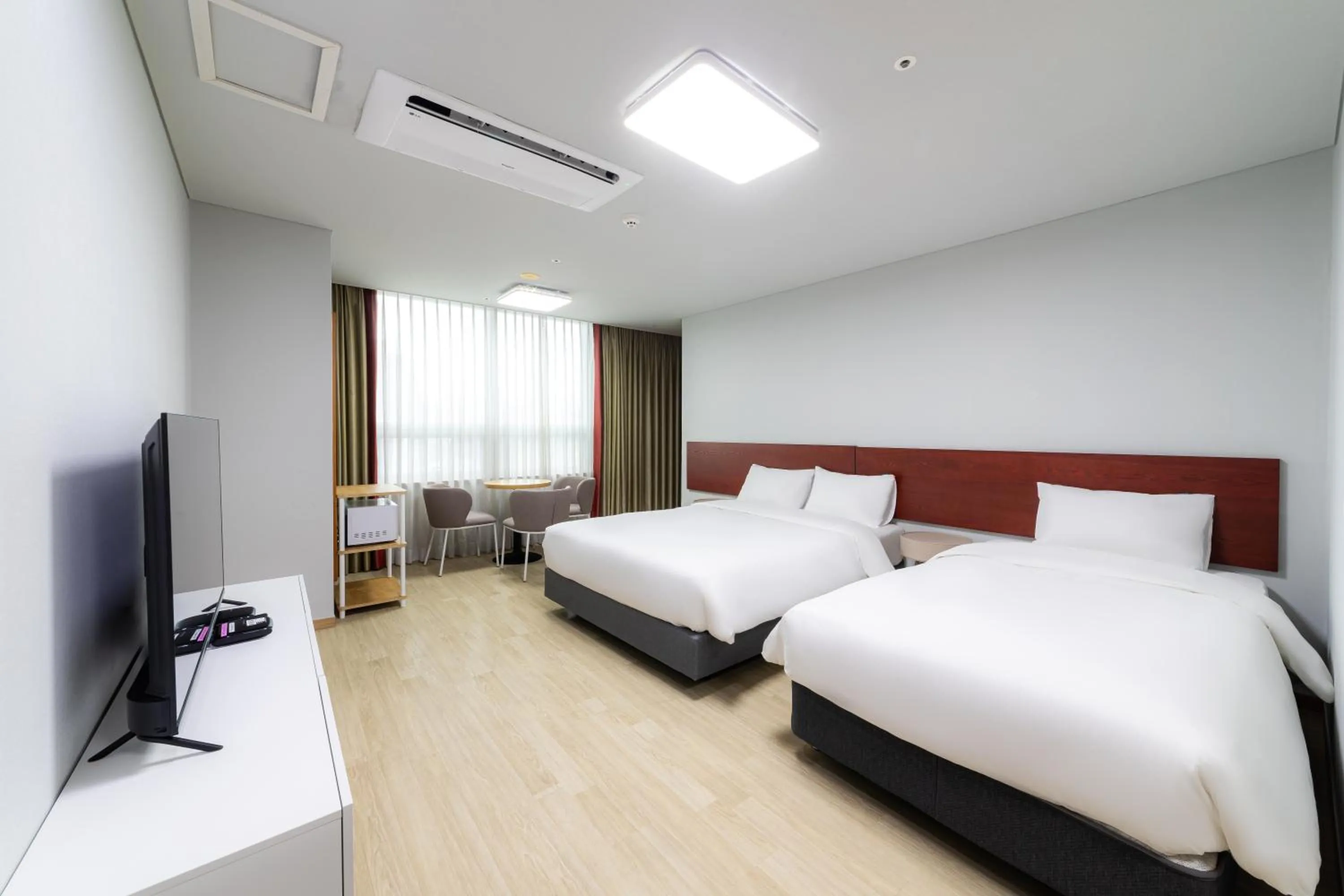 Bedroom, Bed in Hotel Modak Namdaemun