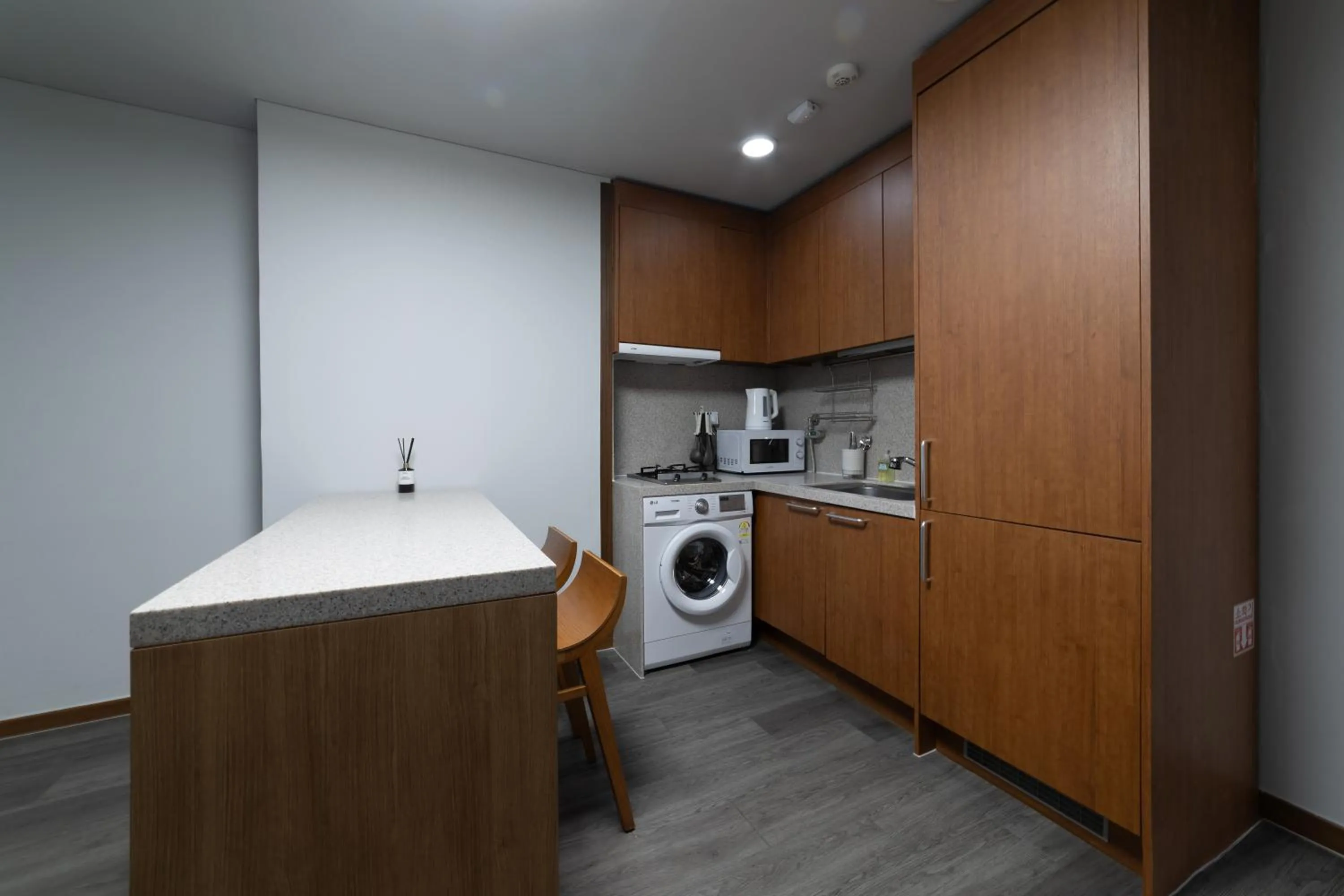 Kitchen or kitchenette in Hotel Modak Namdaemun