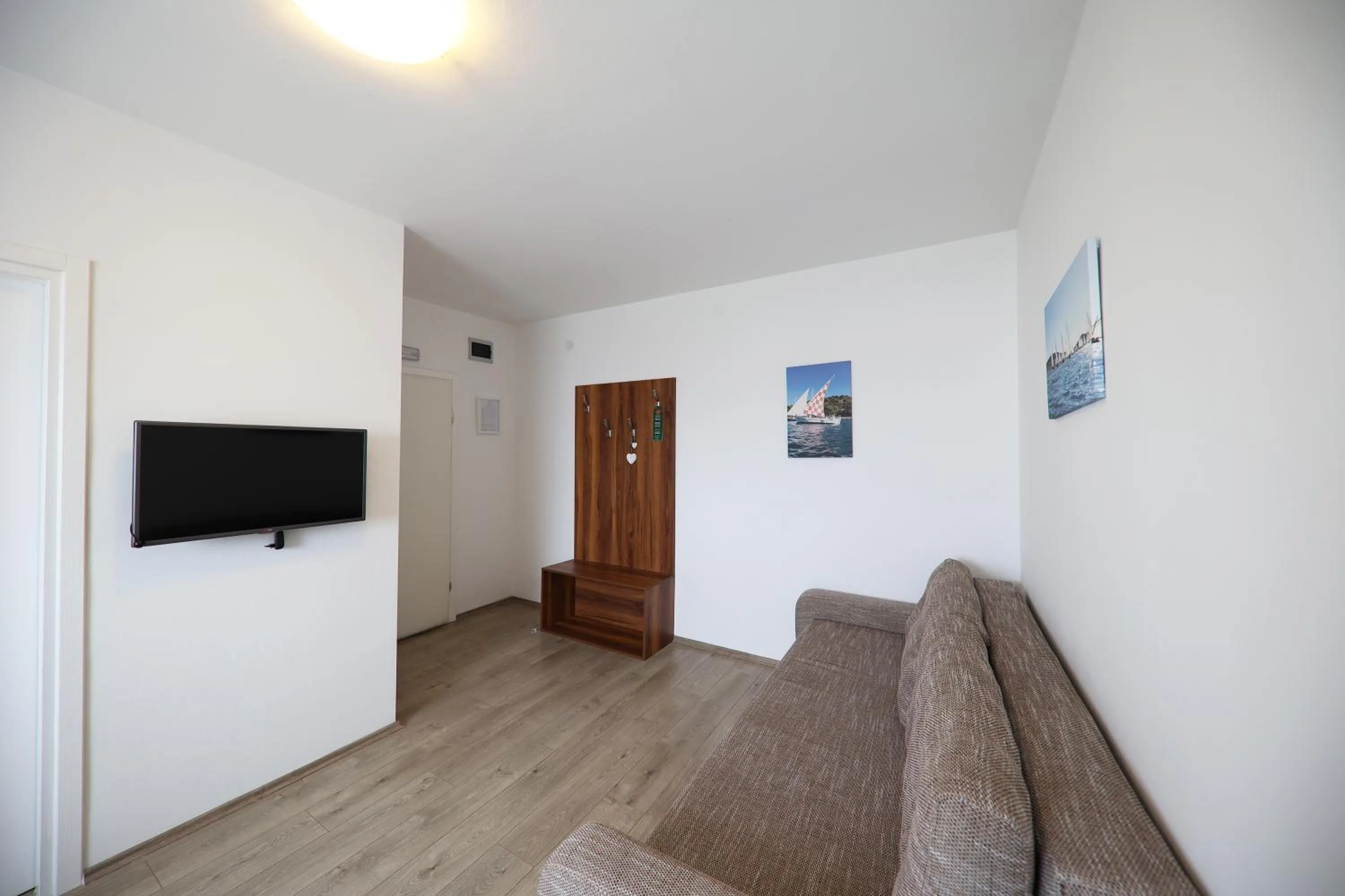 TV and multimedia in Hotel Murter