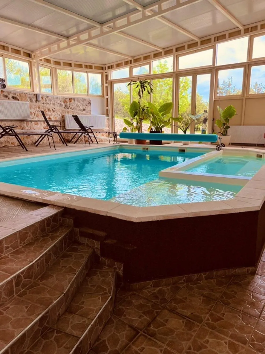 Swimming pool in Hotel Murter