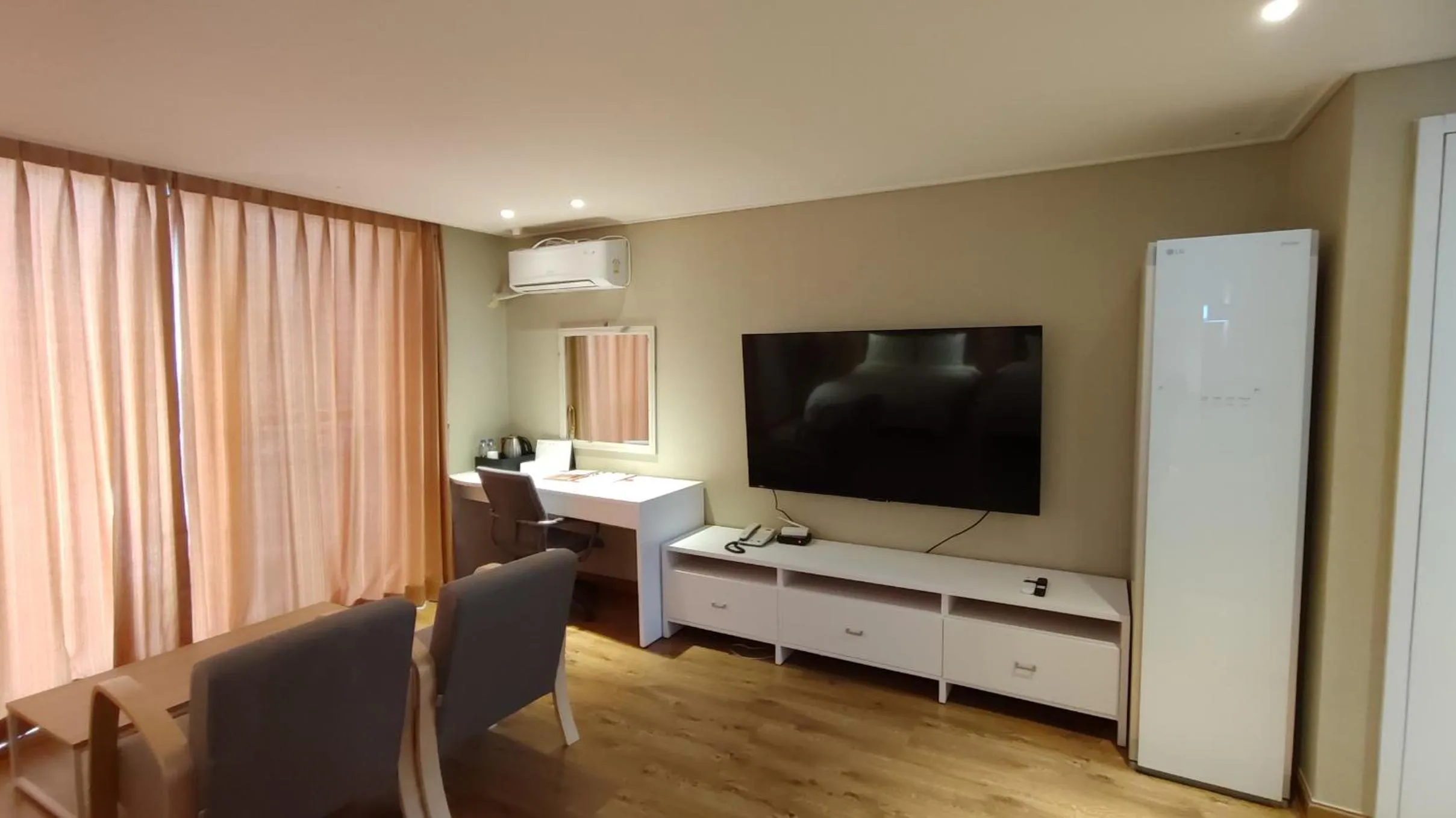 TV and multimedia in Manhae Maeul