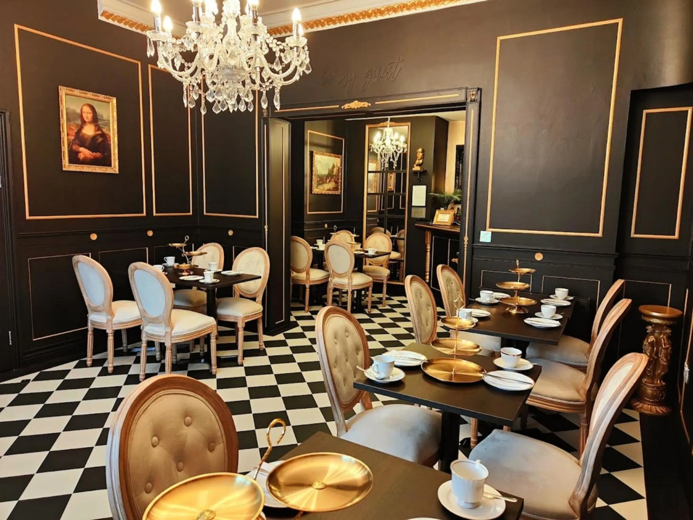 Dining area in The Clifton