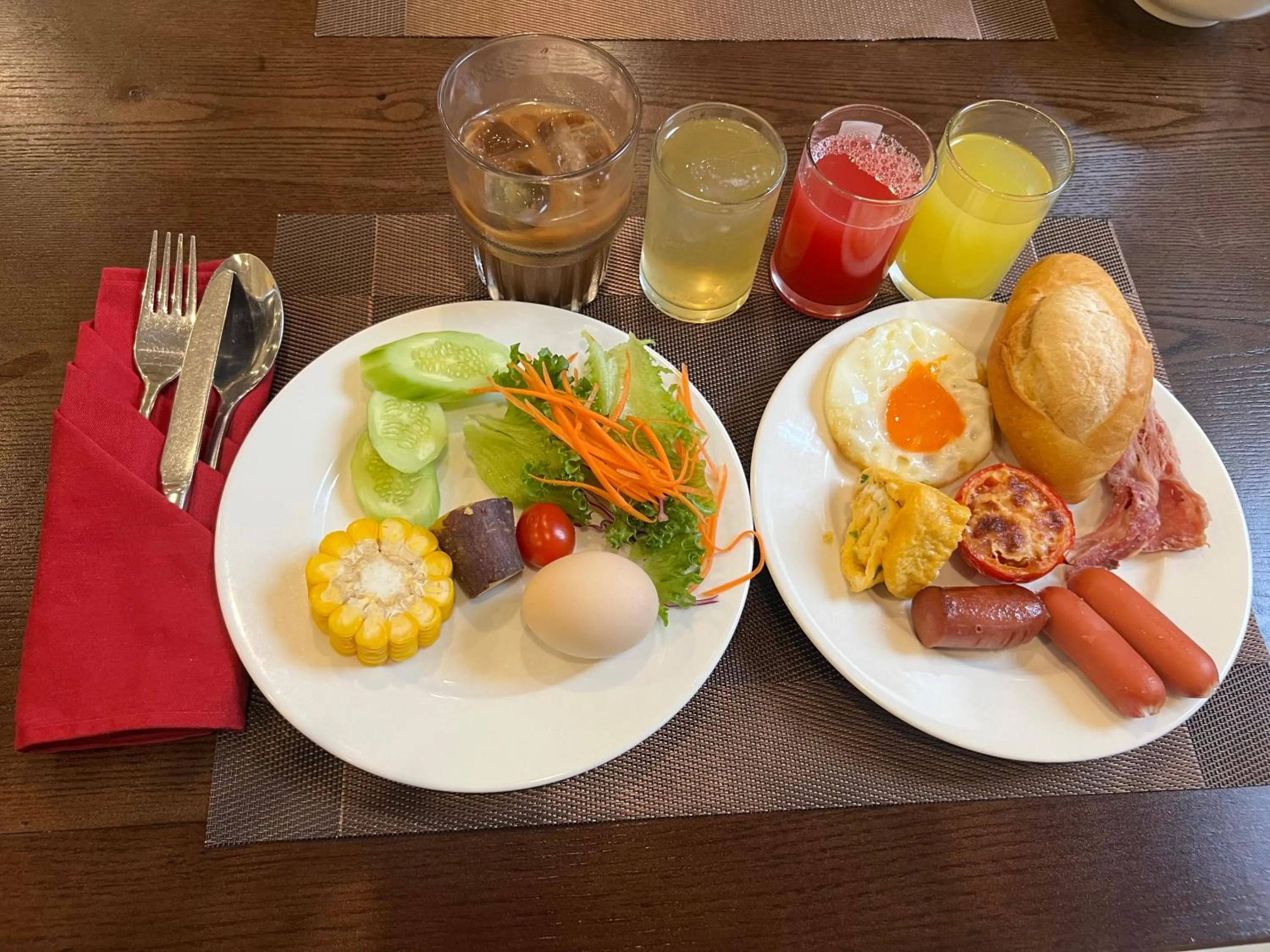 Paragon Noi Bai Pool And Best View Airport Hotel