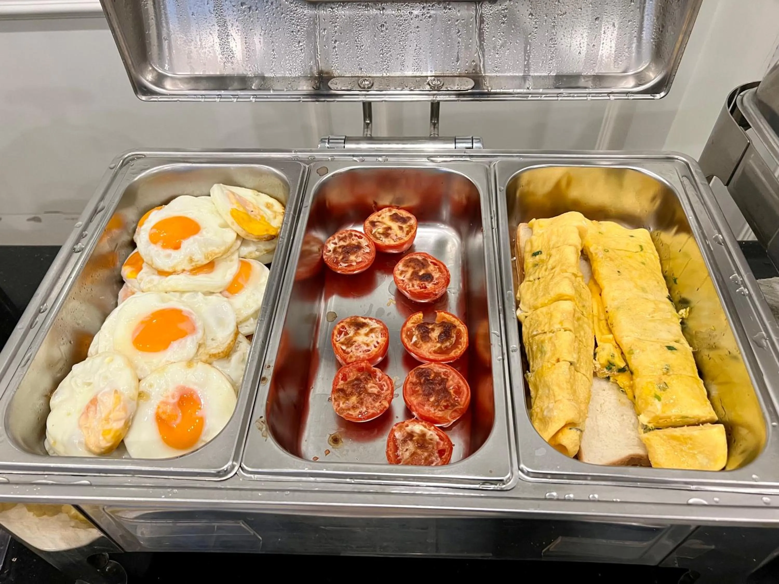 Paragon Noi Bai Pool And Best View Airport Hotel