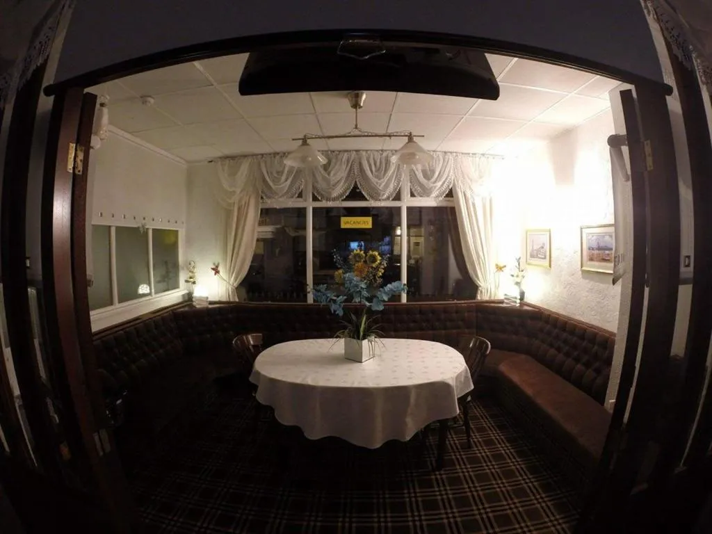 Living room in Rock Dene Hotel