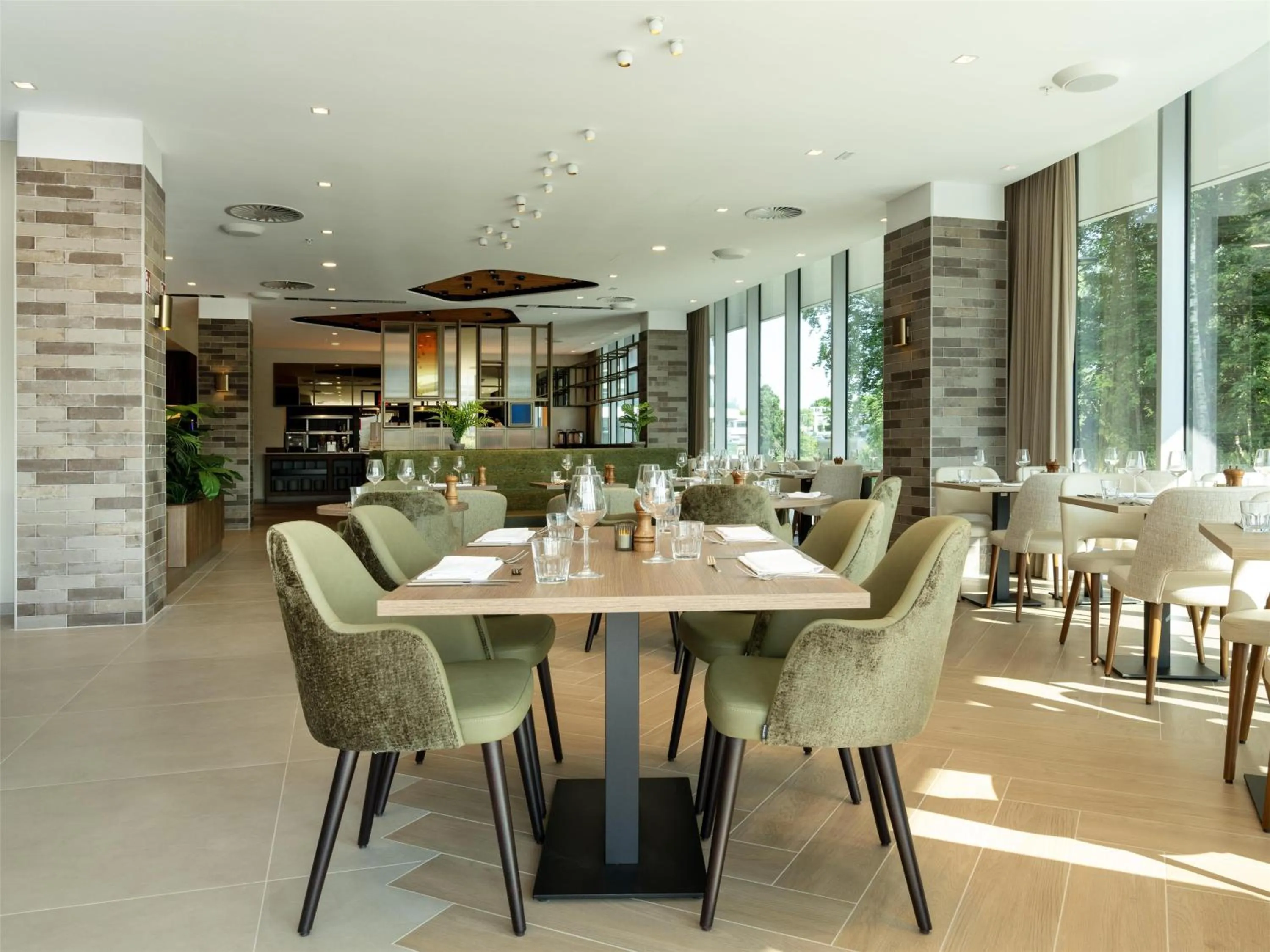 Restaurant/places to eat in Hilton Garden Inn Brussels Airport