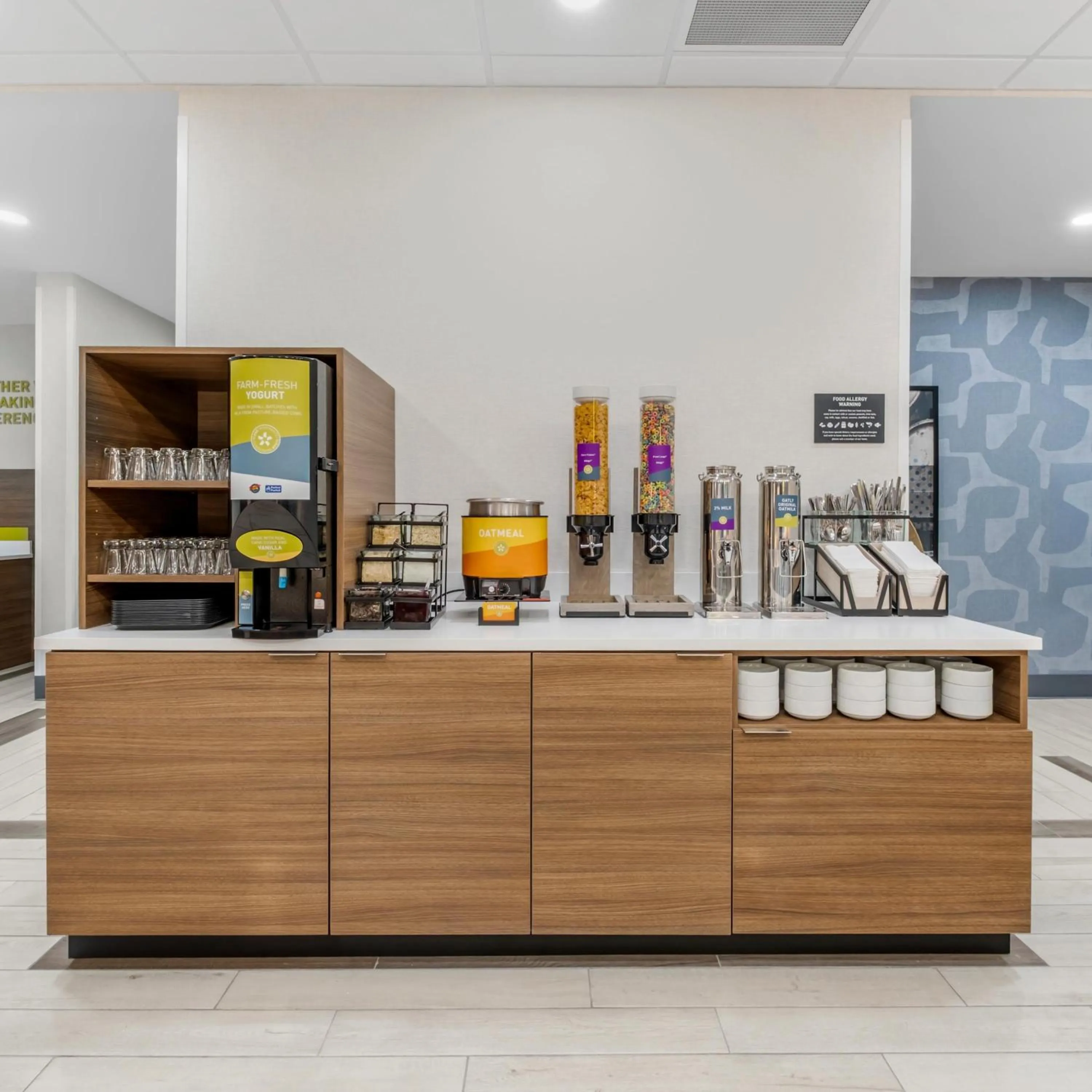 Breakfast in Home2 Suites By Hilton Richmond, Ky