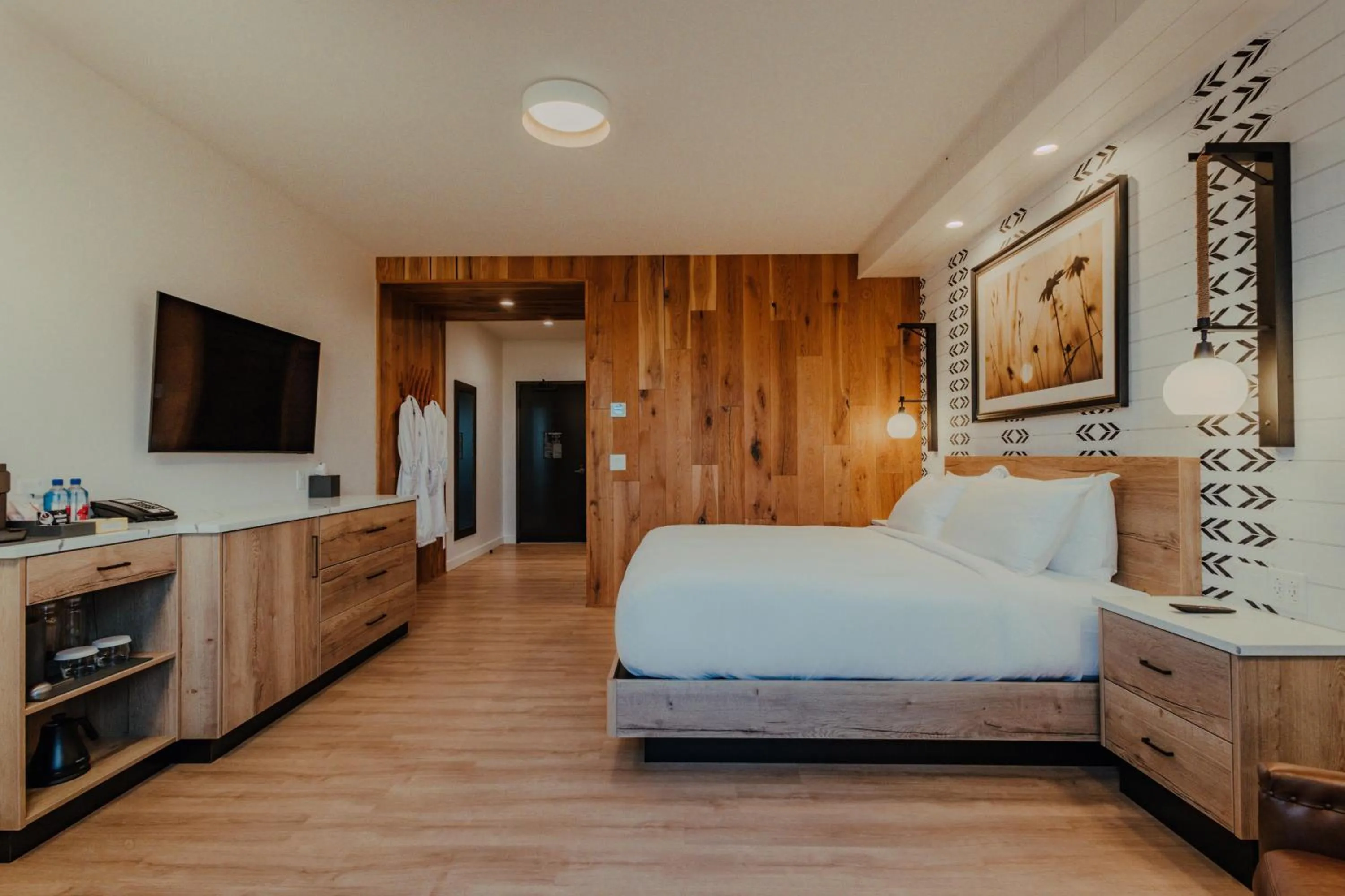 Bed in Skaneateles Fields Resort & Spa, Curio Collection By Hilton