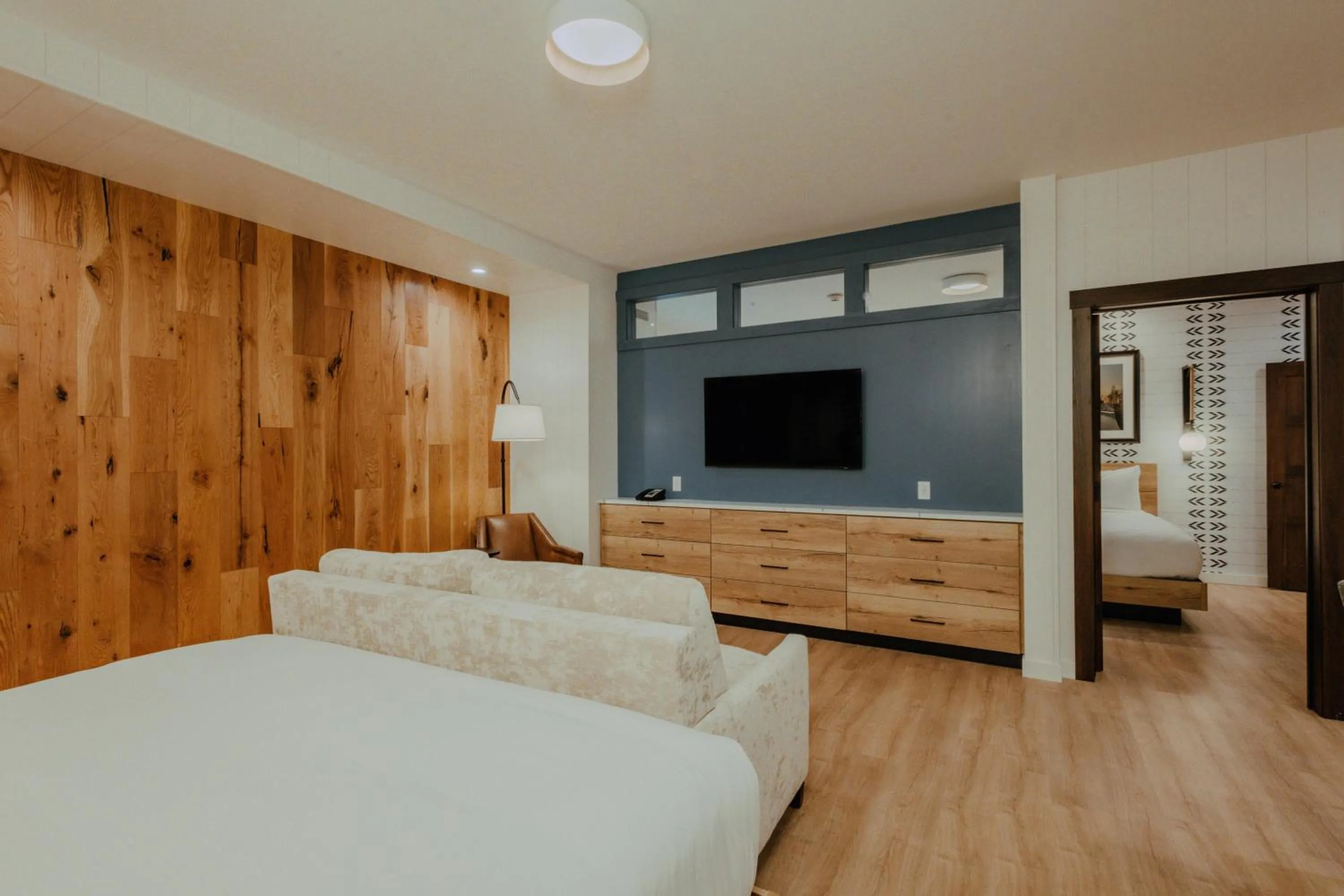 Bed in Skaneateles Fields Resort & Spa, Curio Collection By Hilton