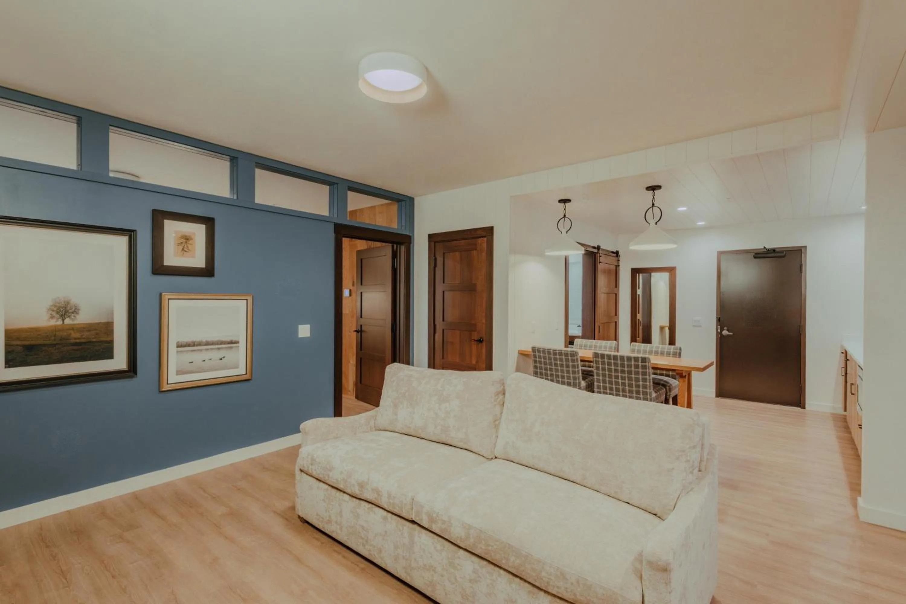 Bed in Skaneateles Fields Resort & Spa, Curio Collection By Hilton