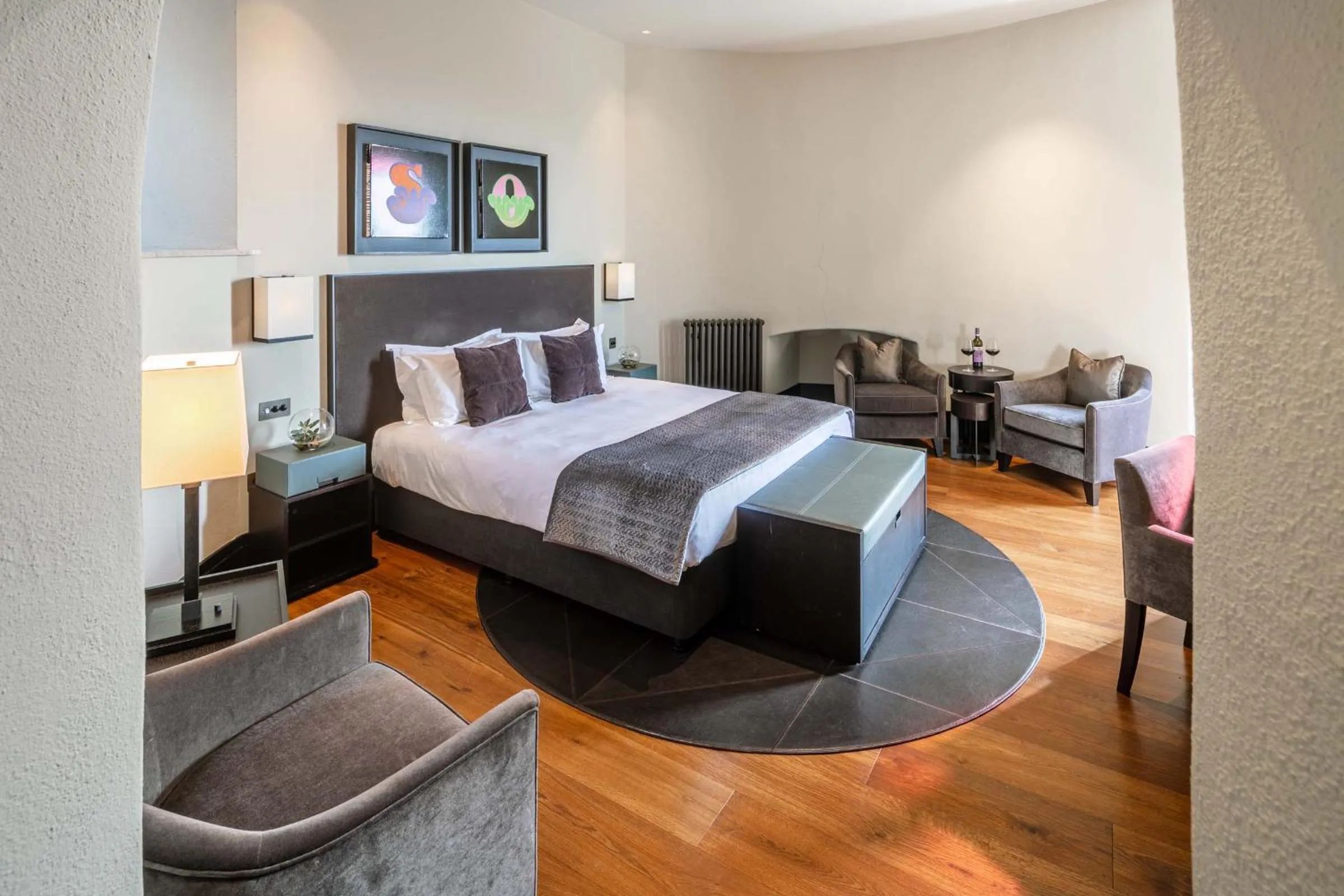 Bed in Twr y Felin Hotel