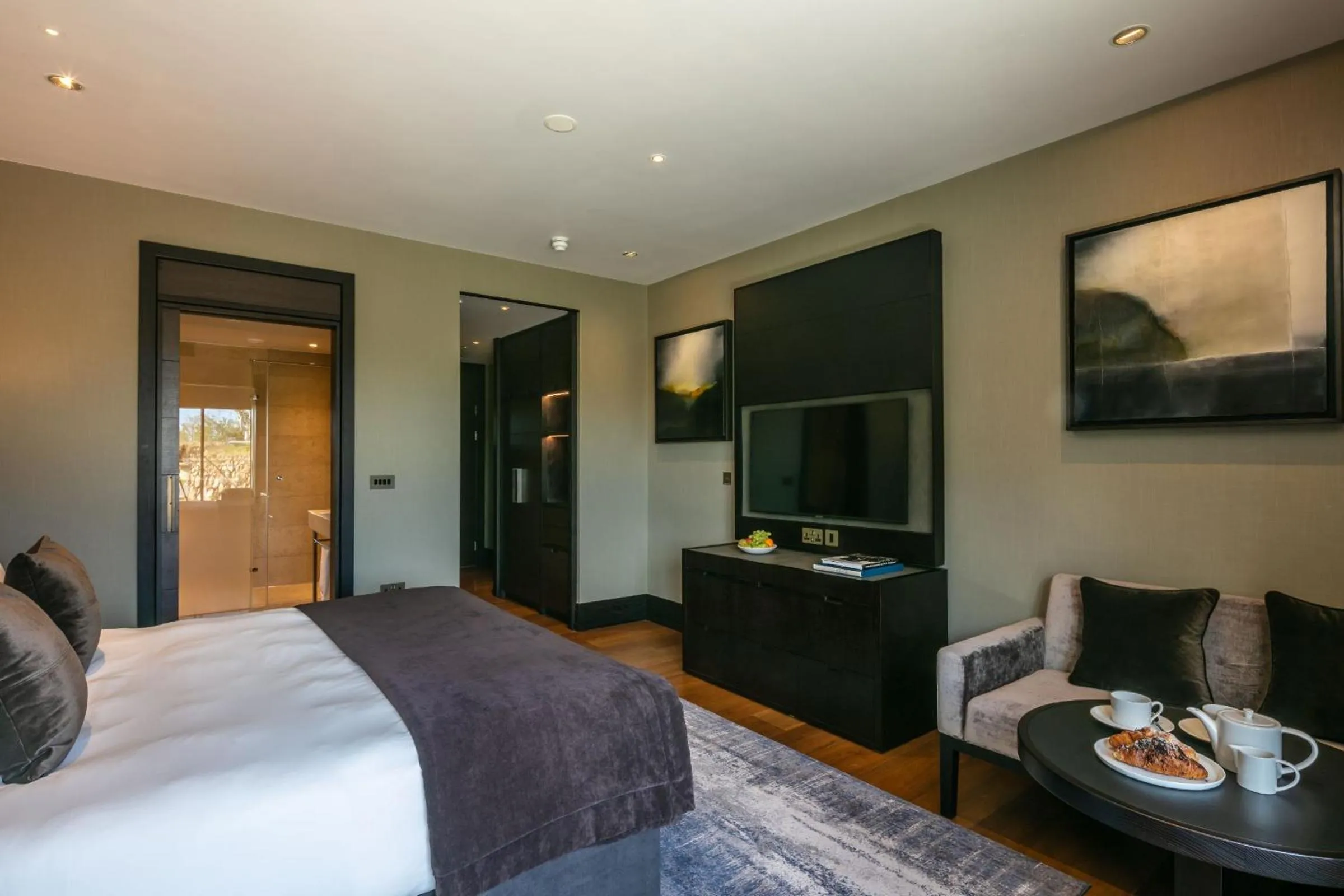 Bed in Twr y Felin Hotel