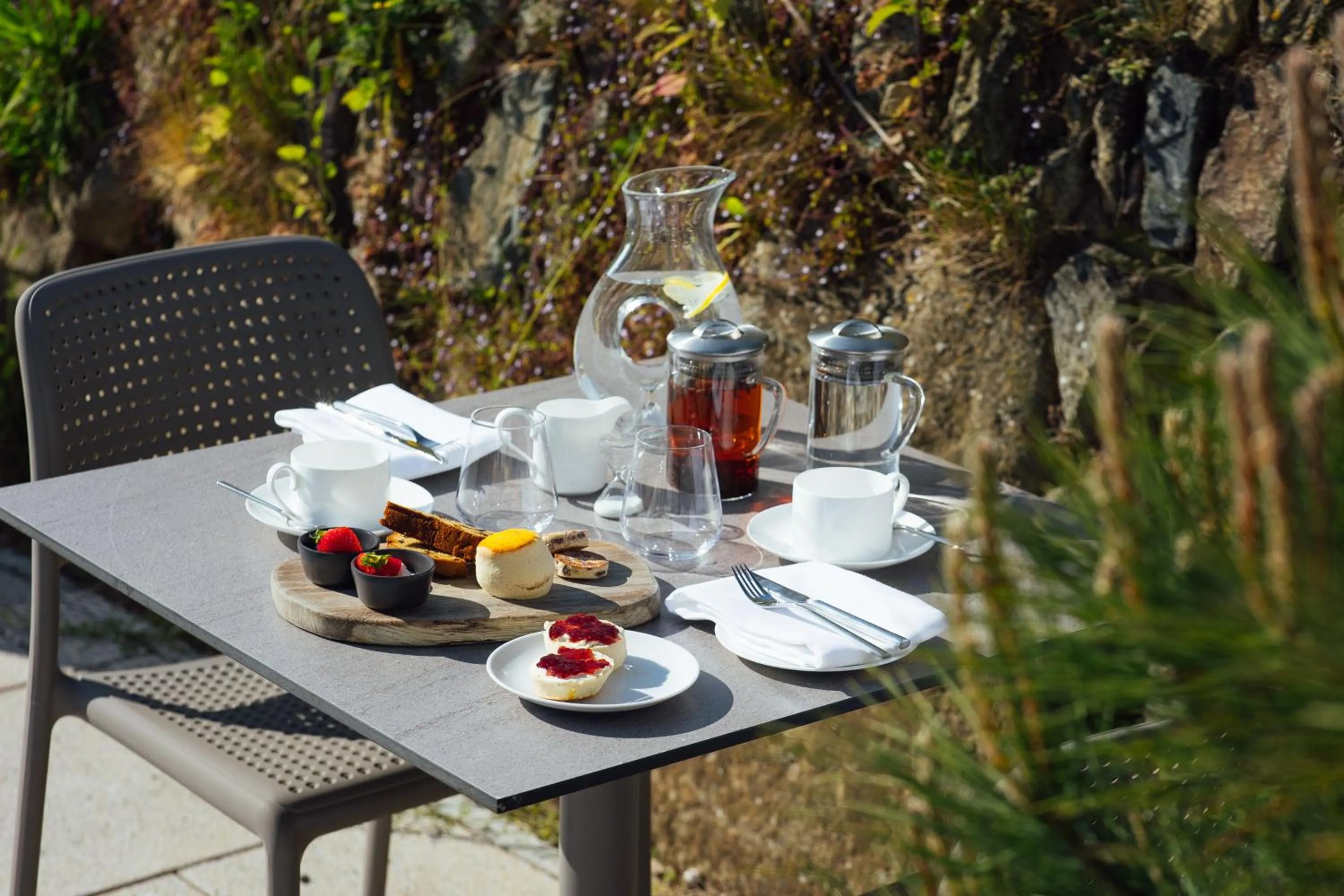 Restaurant/places to eat in Twr y Felin Hotel