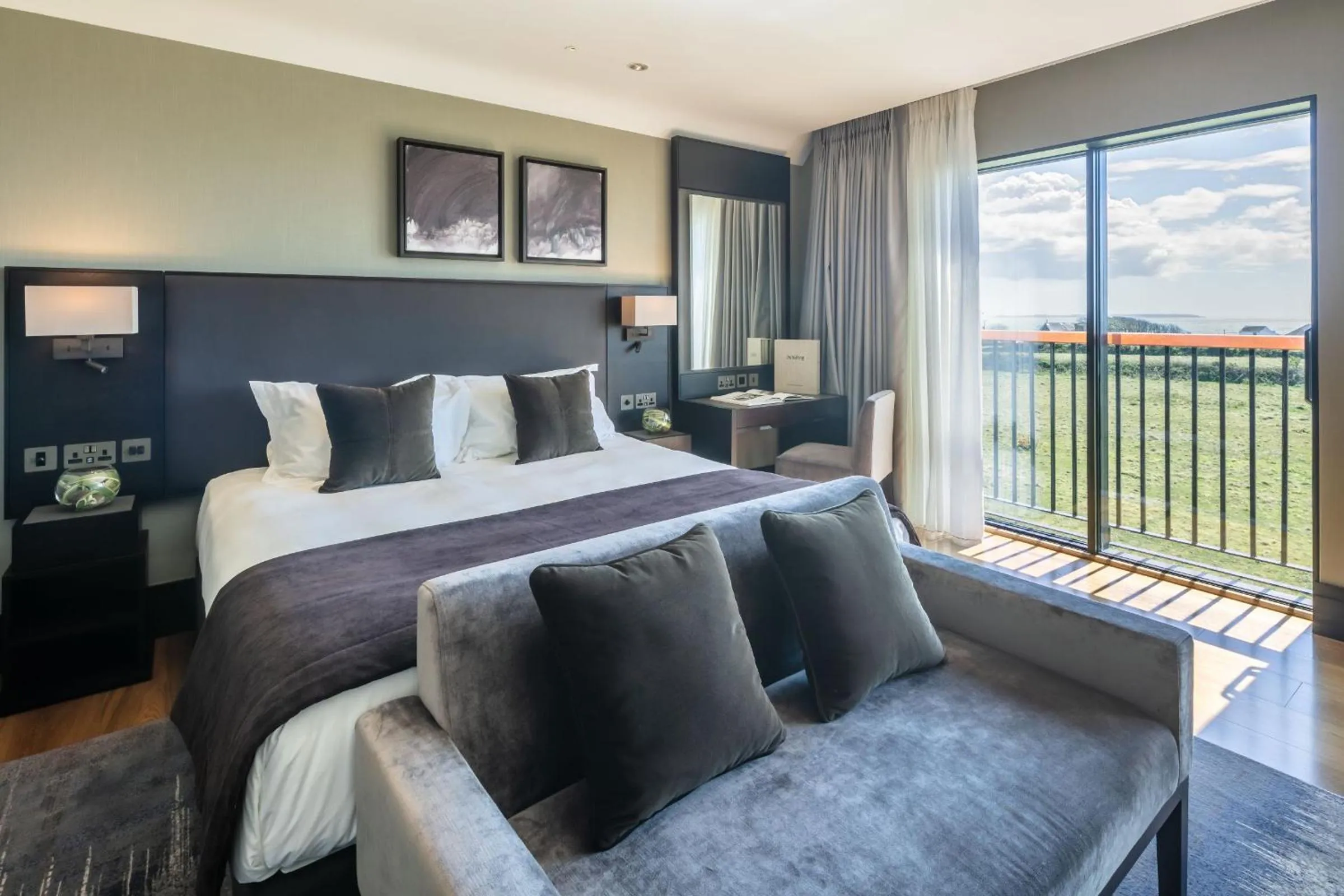 Bed in Twr y Felin Hotel